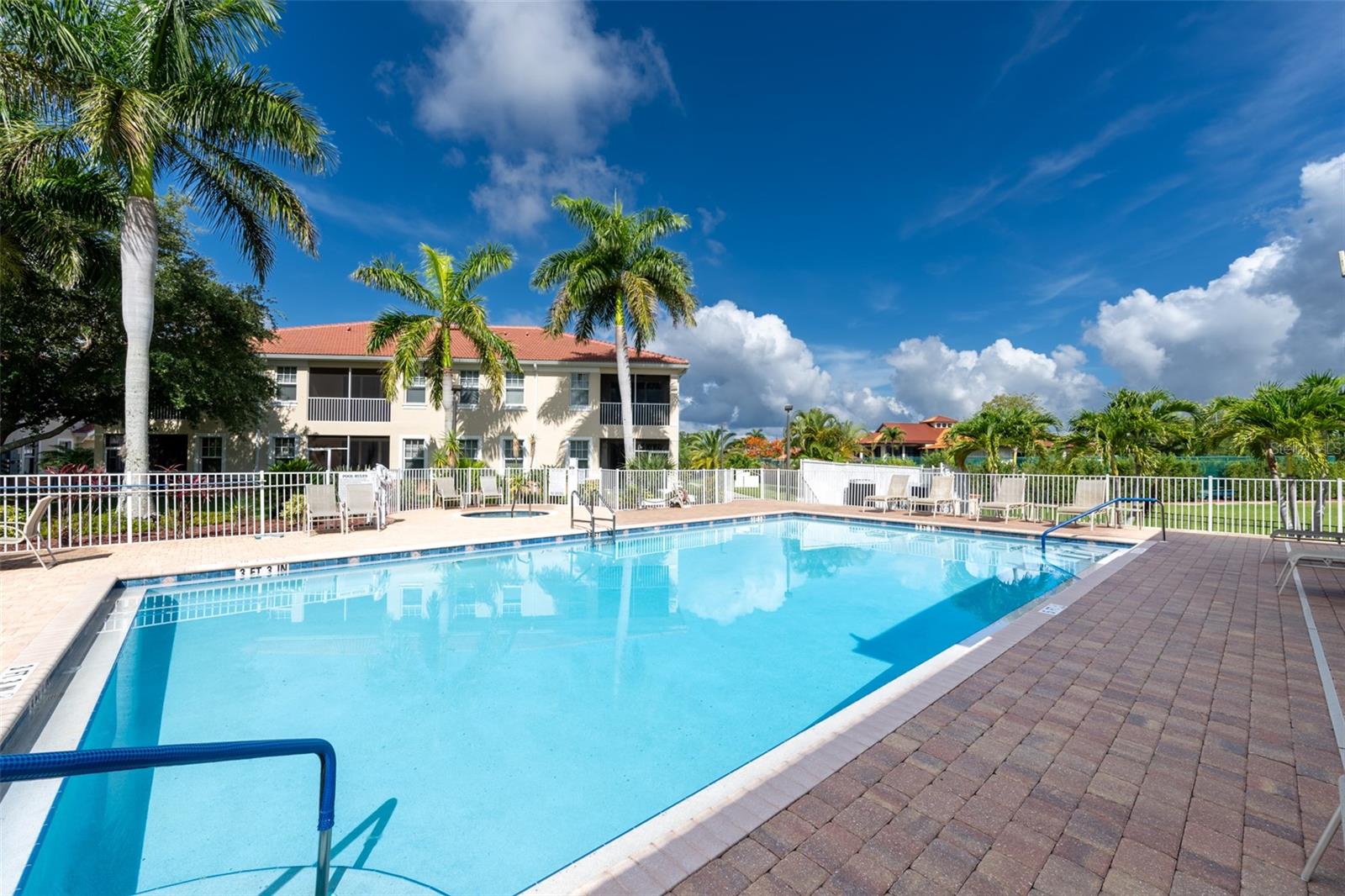 MAGDALENA GARDENS - Residential