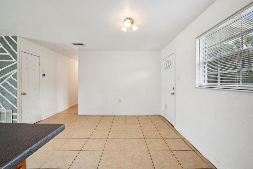 Photo of 911 Shady Park Terrace, Daytona Beach, FL 32117 (MLS # O6354196)
