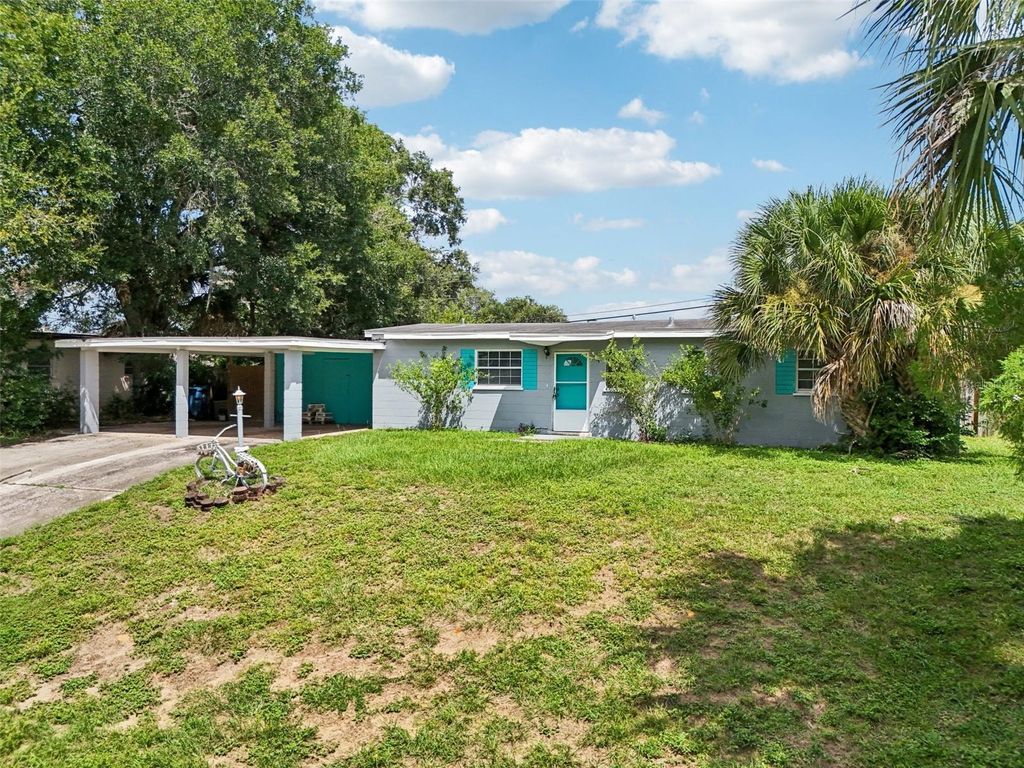 Photo of 911 Shady Park Terrace, Daytona Beach, FL 32117 (MLS # O6354196)