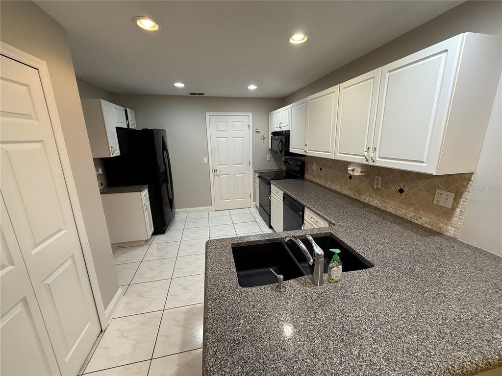 Photo of 2025 Sylvester Road #CC3, Lakeland, FL 33803 (MLS # L4956547)