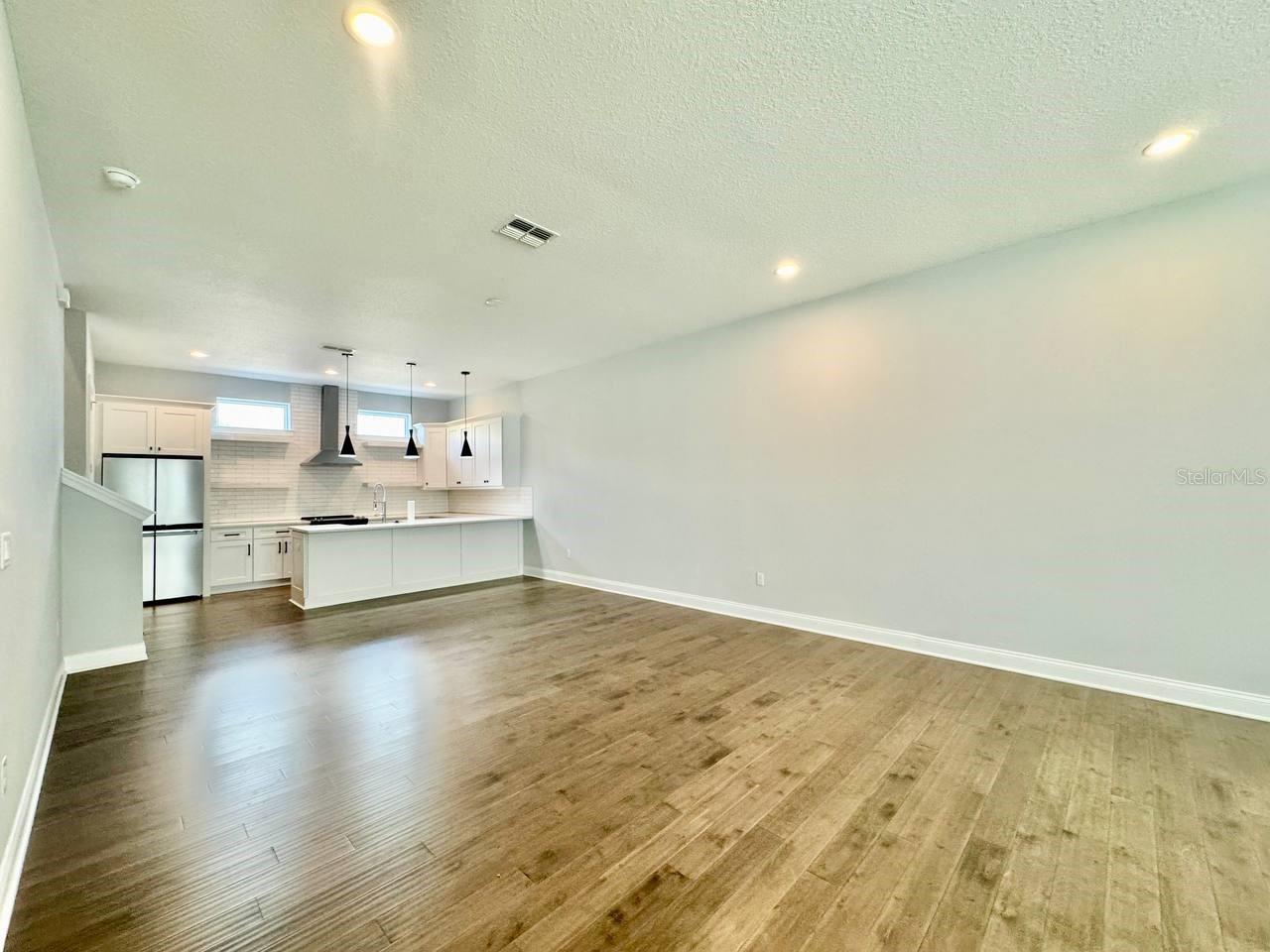 NORTH A STREET TWNHMS - Residential Lease