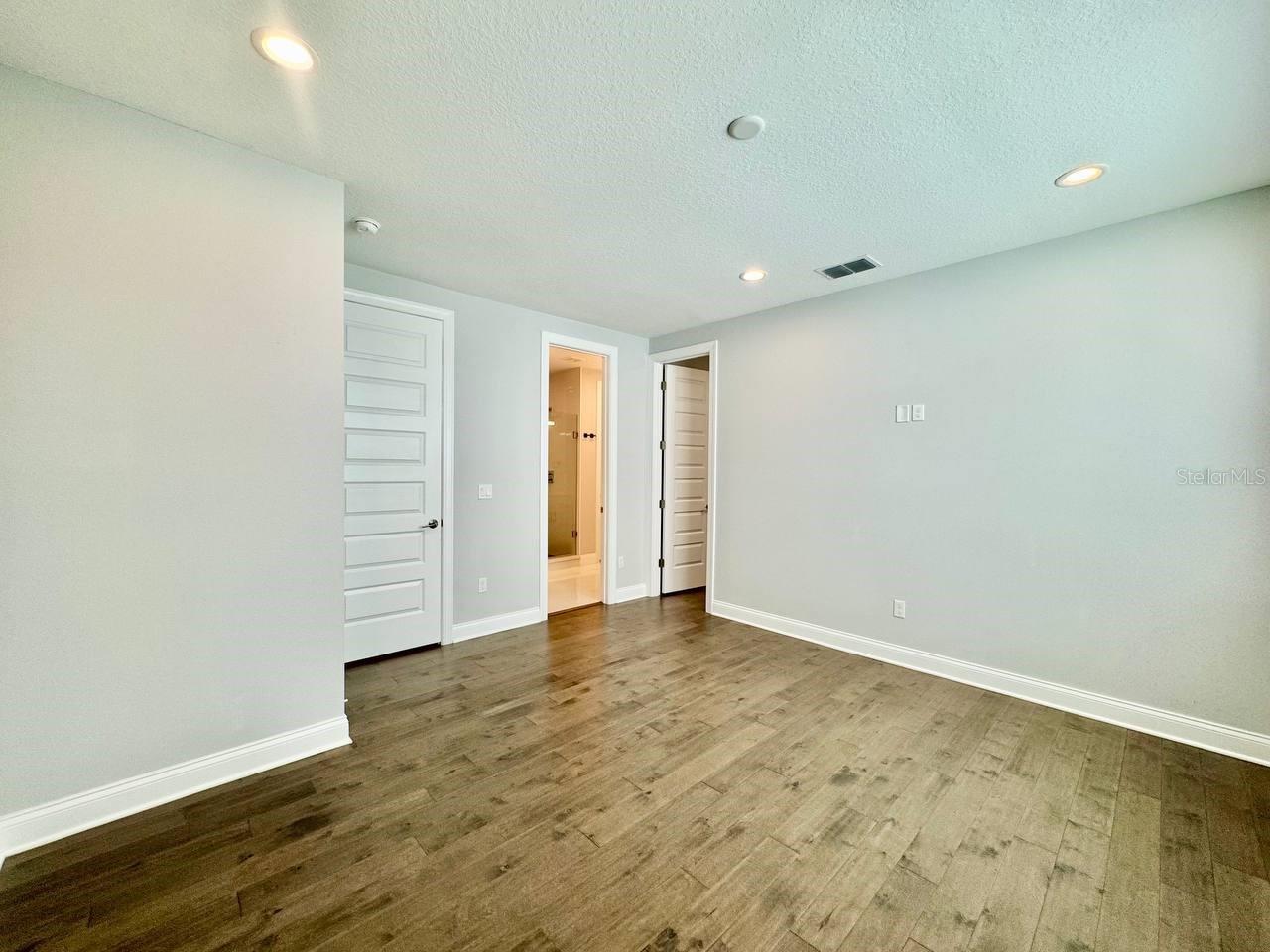 NORTH A STREET TWNHMS - Residential Lease