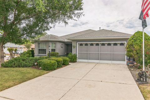 Photo of 9107 SW 102nd Circle, Ocala, FL 34481 (MLS # A4670815)