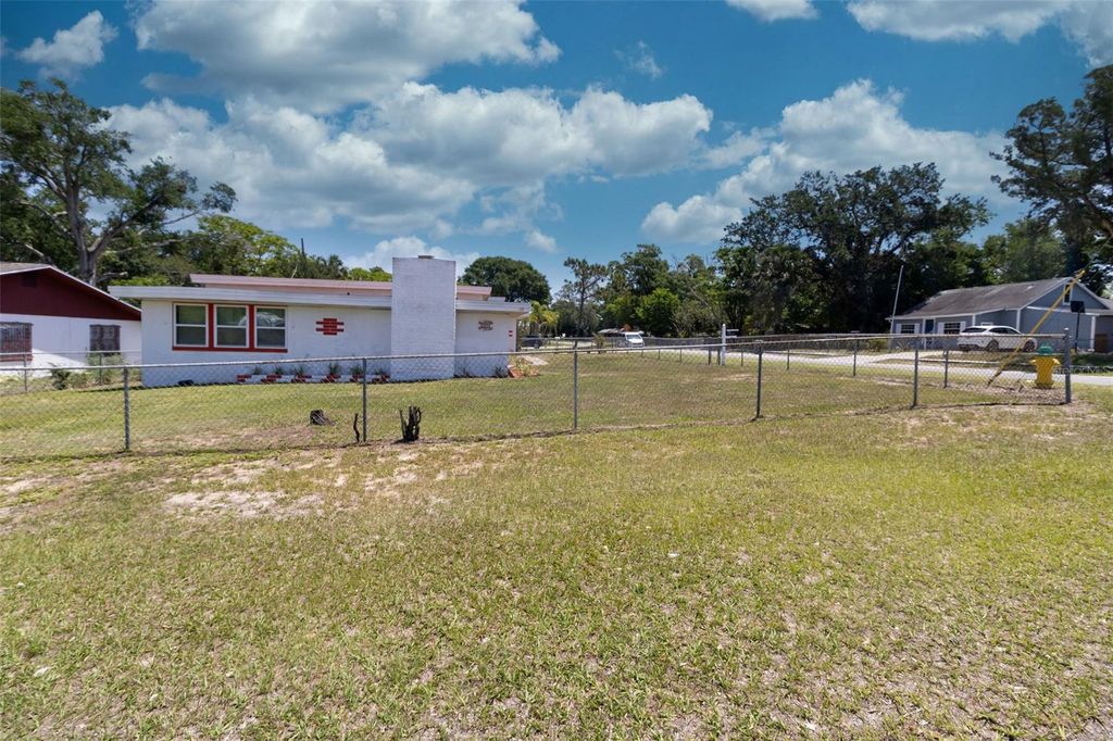 Photo of 601 Berkshire Road, Daytona Beach, FL 32114 (MLS # V4942918)