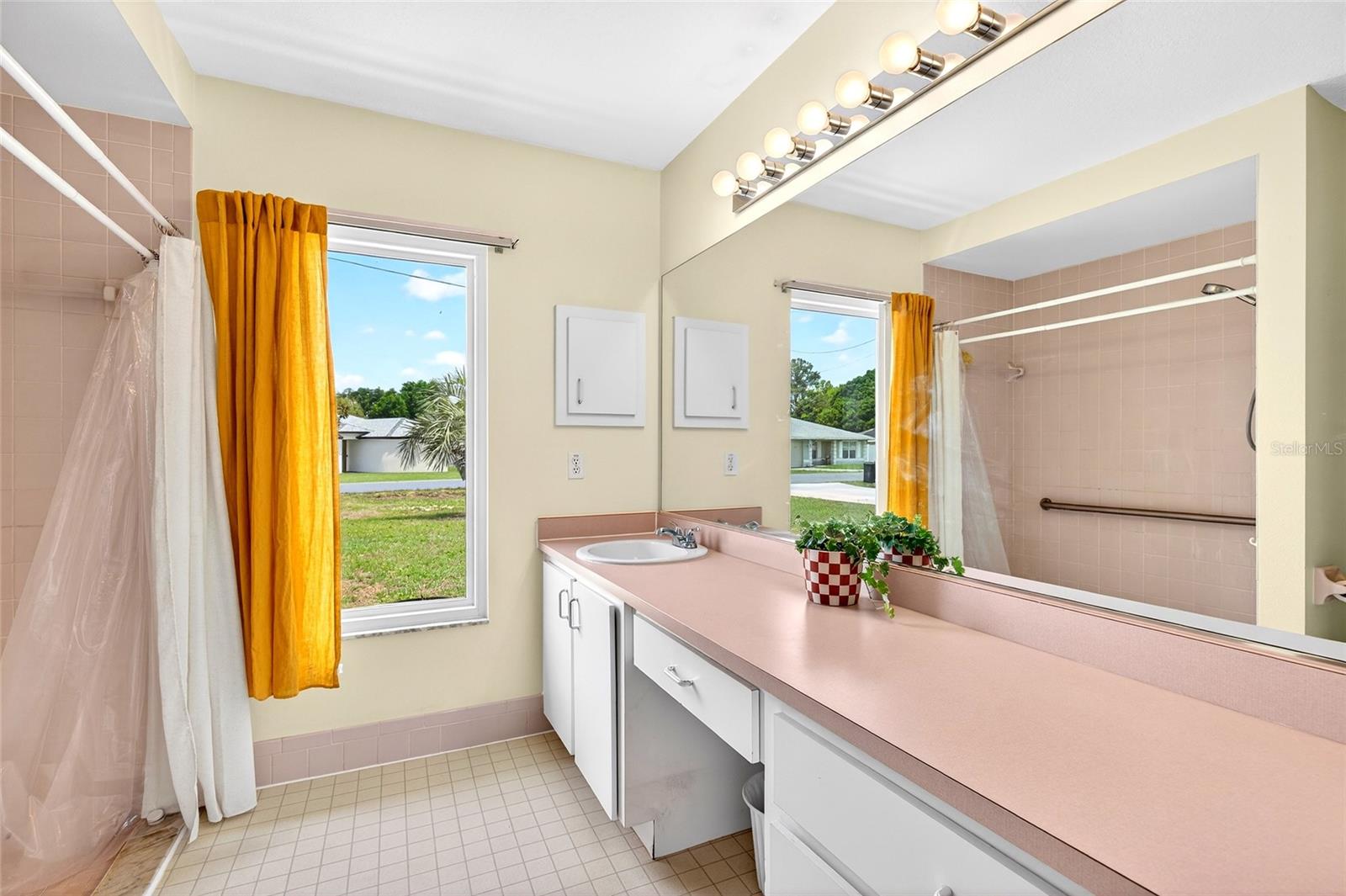 SILVER SPGS SHORES UN 23 - Residential