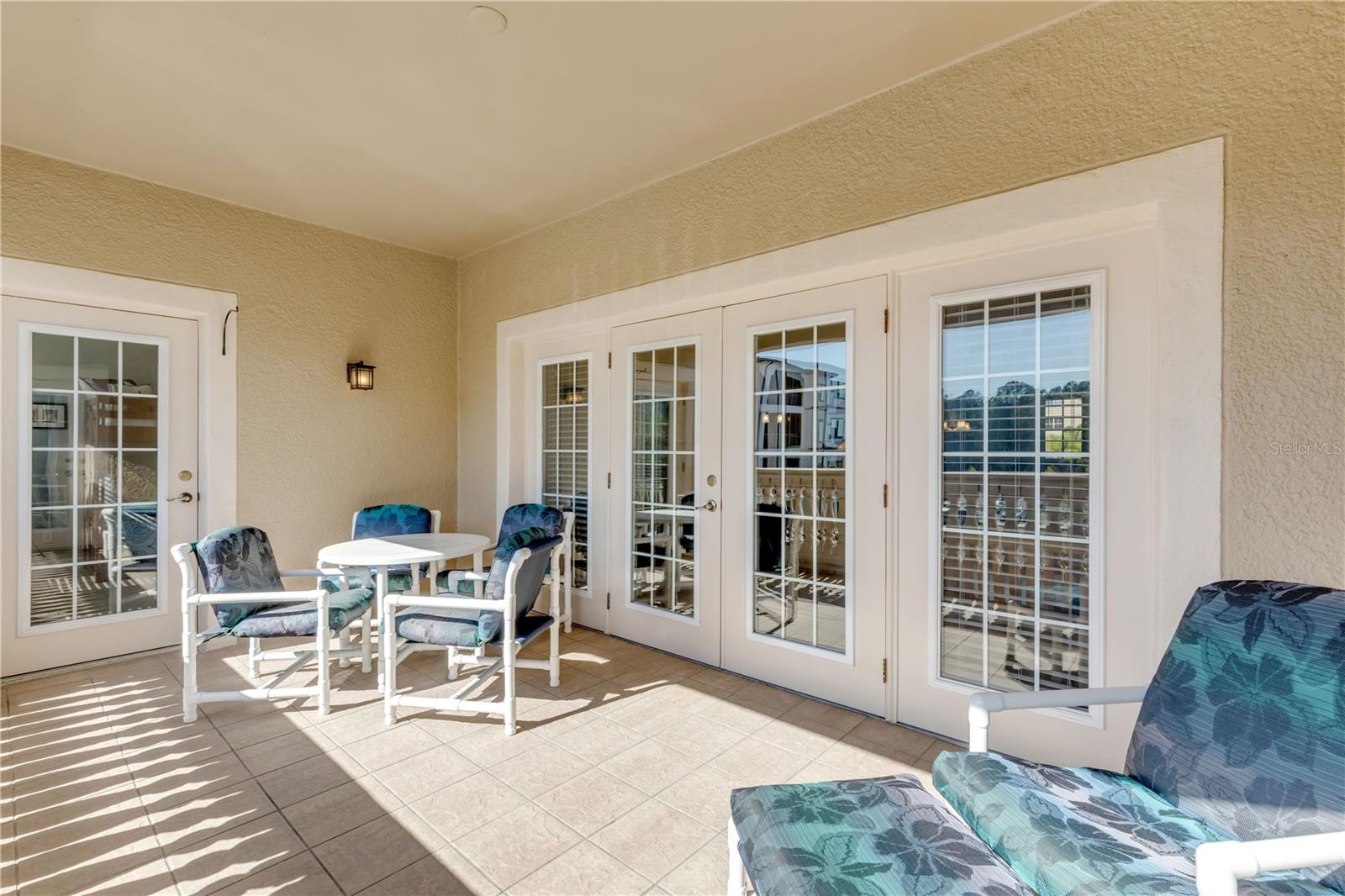 TUSCANY SQUARE 01 CONDO - Residential