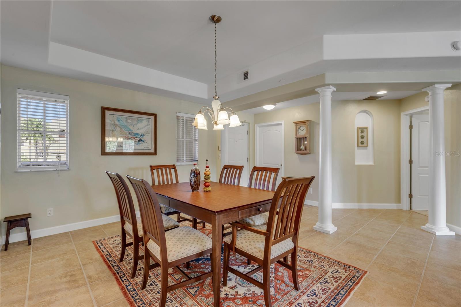 TUSCANY SQUARE 01 CONDO - Residential