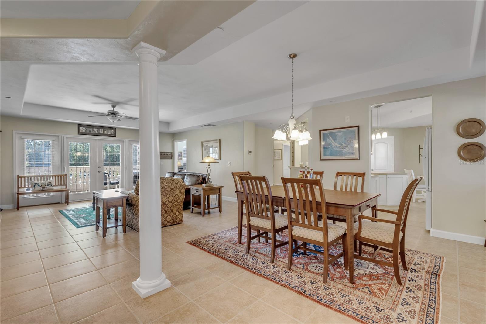 TUSCANY SQUARE 01 CONDO - Residential