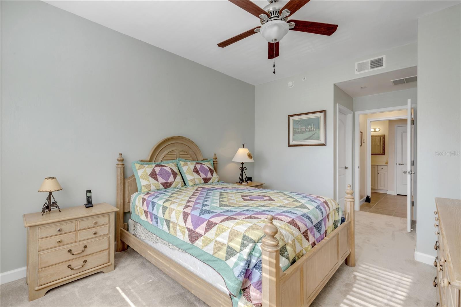 TUSCANY SQUARE 01 CONDO - Residential