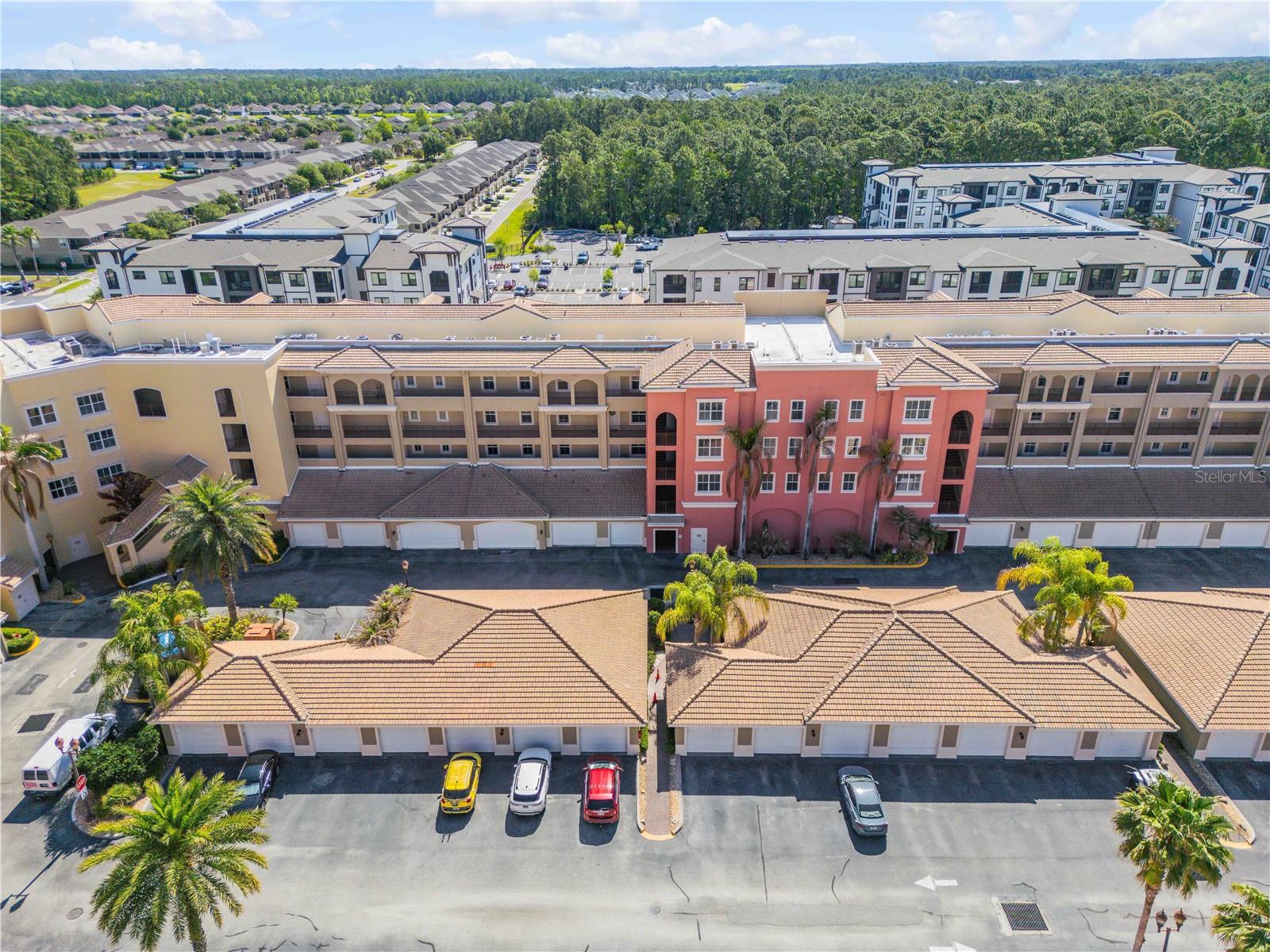 TUSCANY SQUARE 01 CONDO - Residential