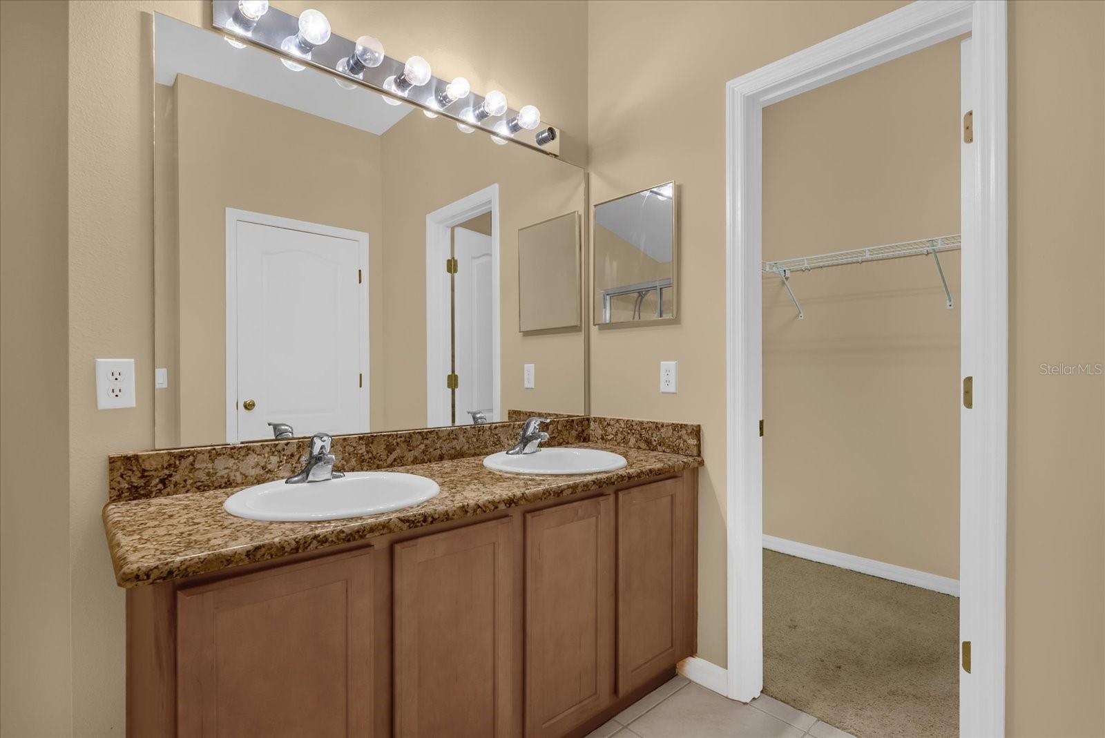 OVERLOOK AT PARKSIDE CONDO - Residential