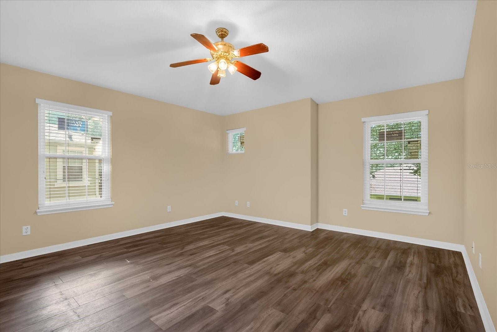 OVERLOOK AT PARKSIDE CONDO - Residential