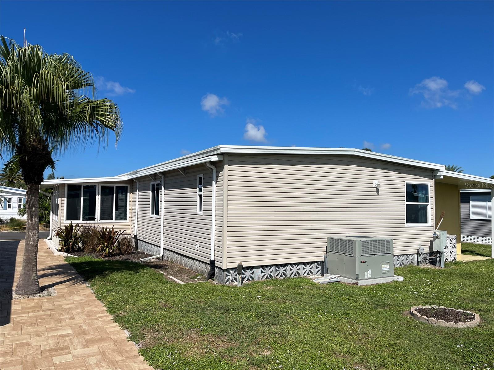 VENICE ISLE - Residential