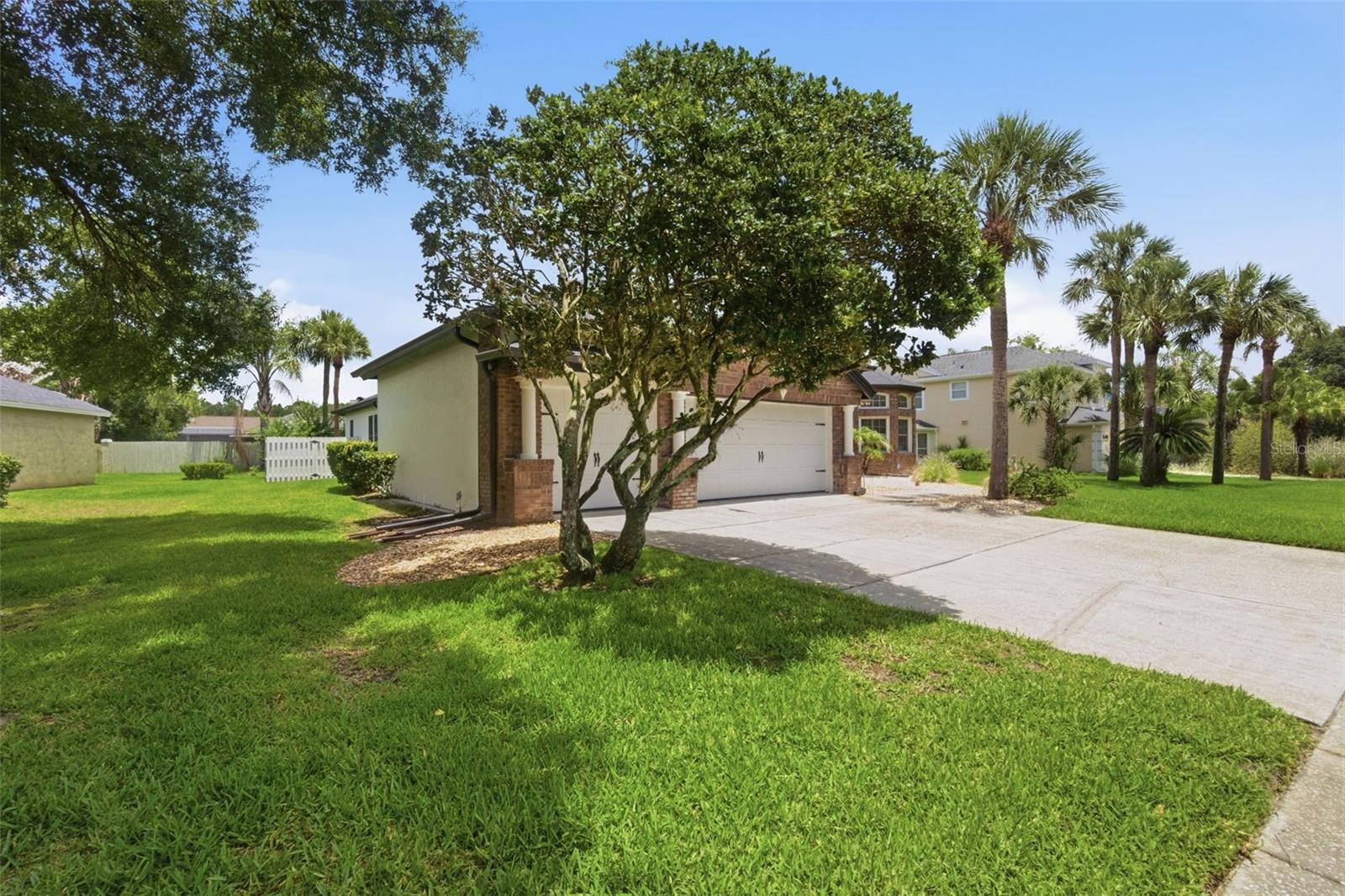 UNIVERSITY ESTATES - Residential