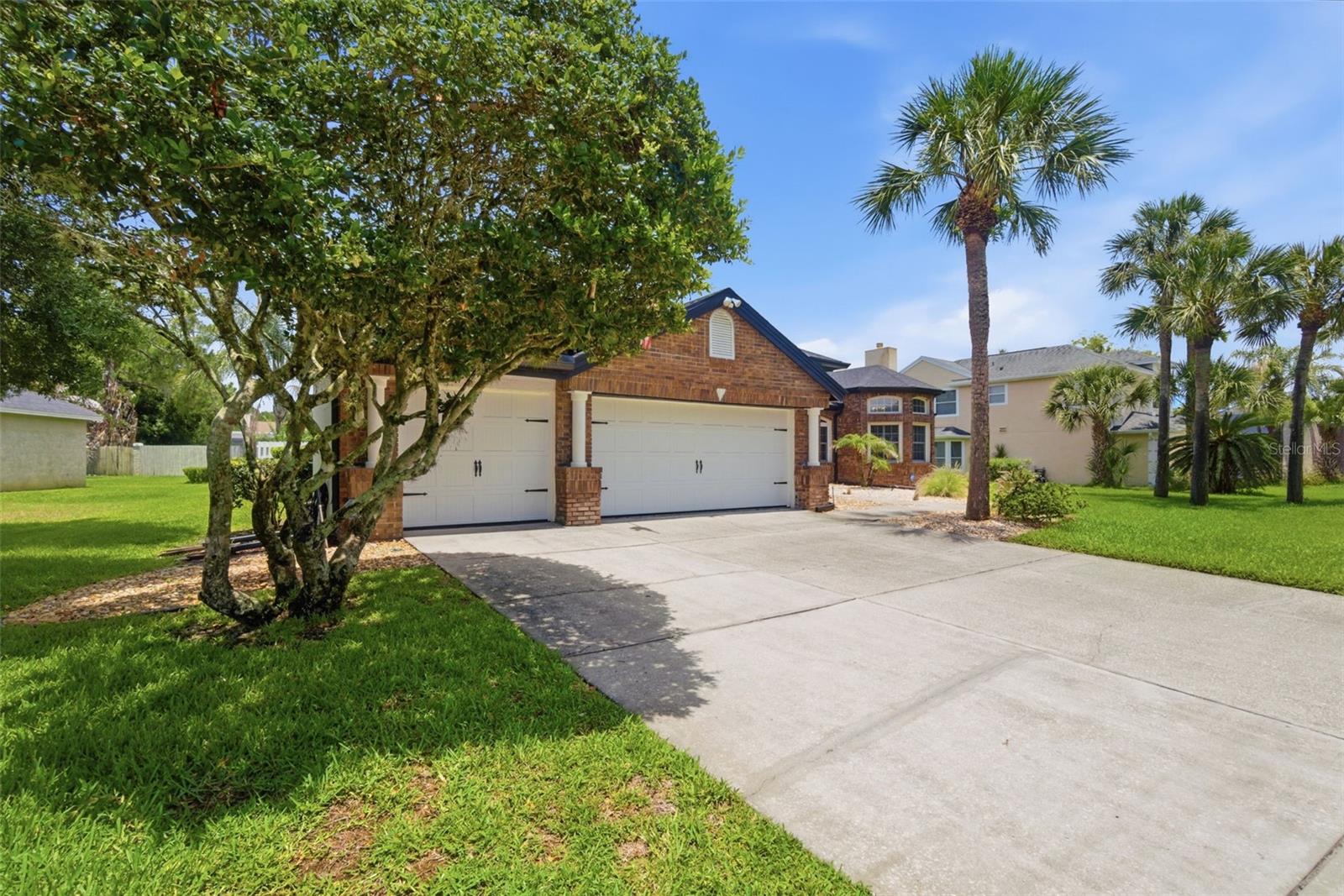 UNIVERSITY ESTATES - Residential