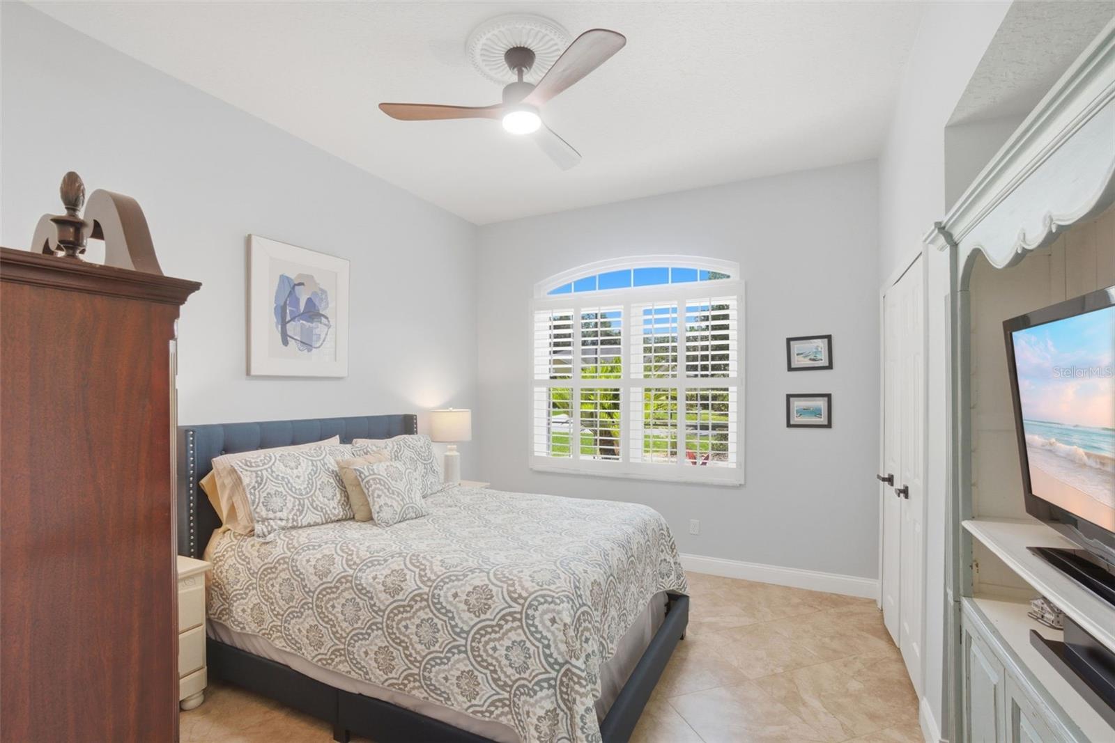 UNIVERSITY ESTATES - Residential