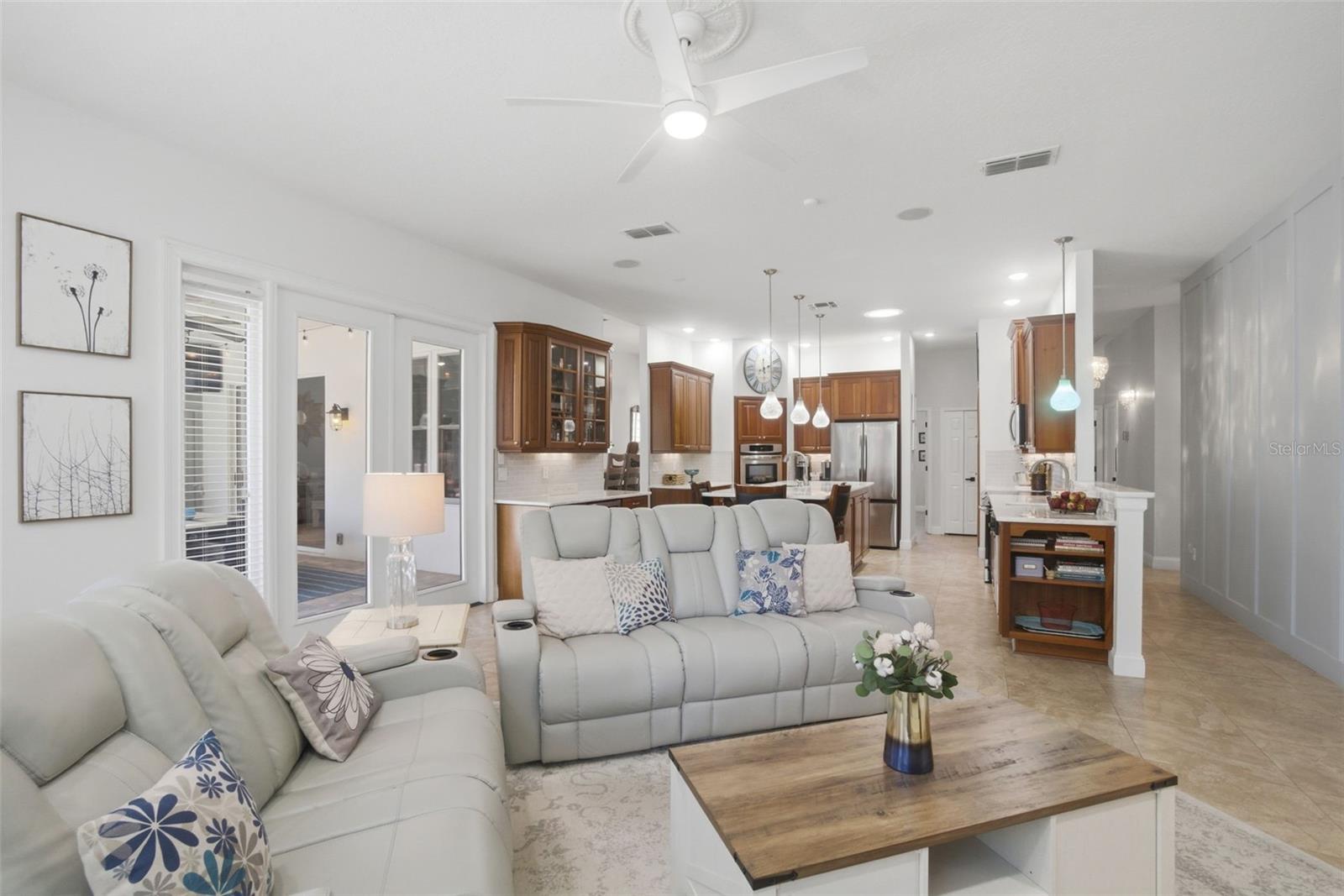 UNIVERSITY ESTATES - Residential