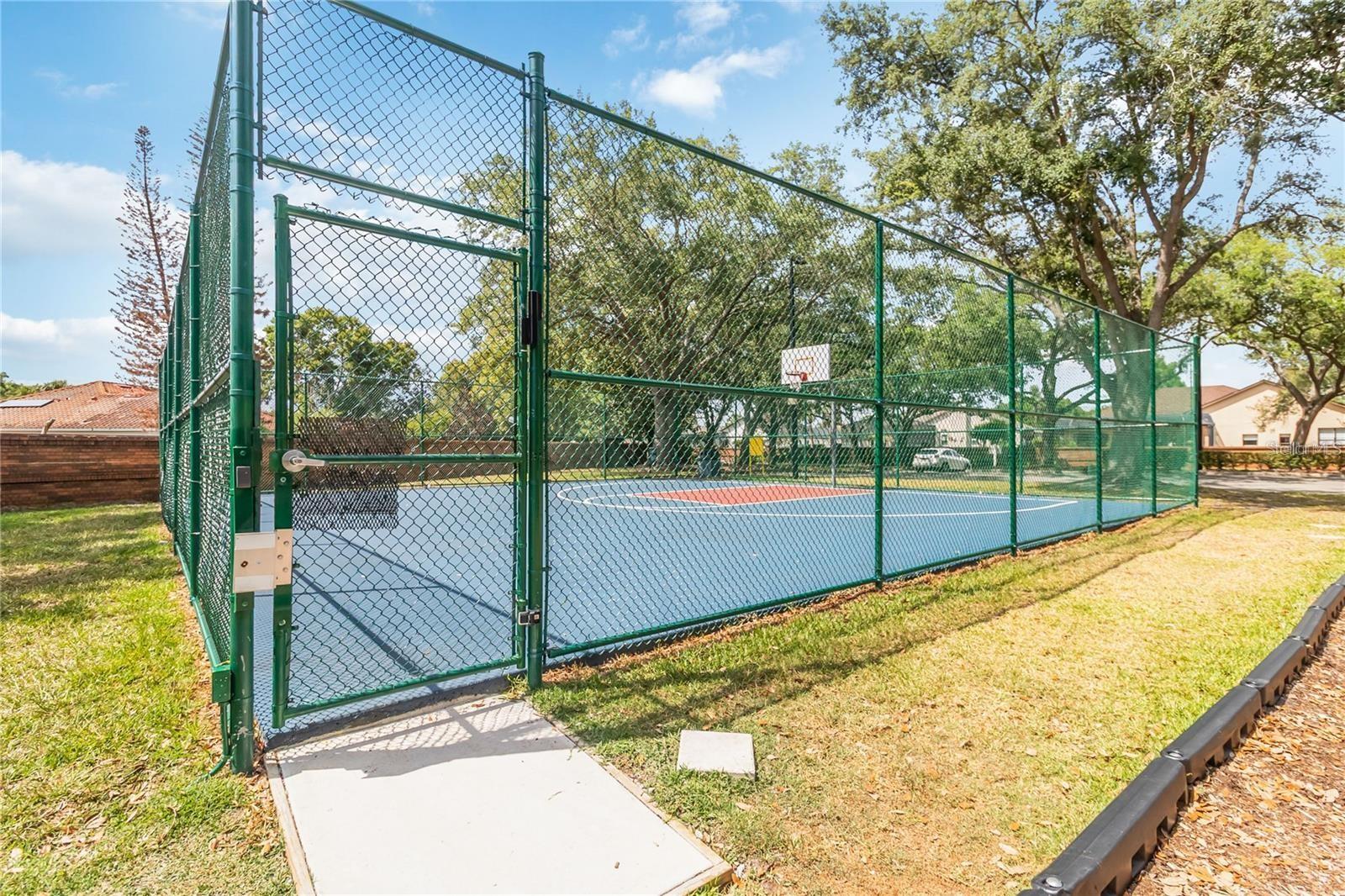 UNIVERSITY ESTATES - Residential
