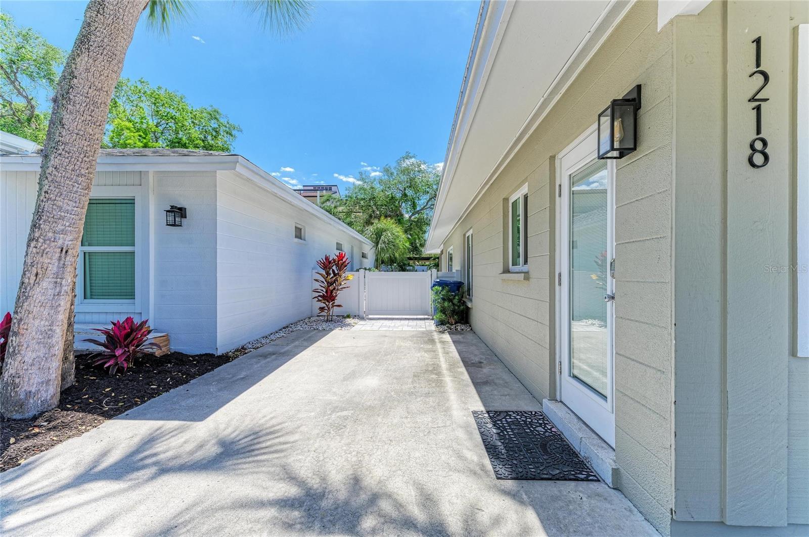 POLYNESIAN GARDENS - Residential