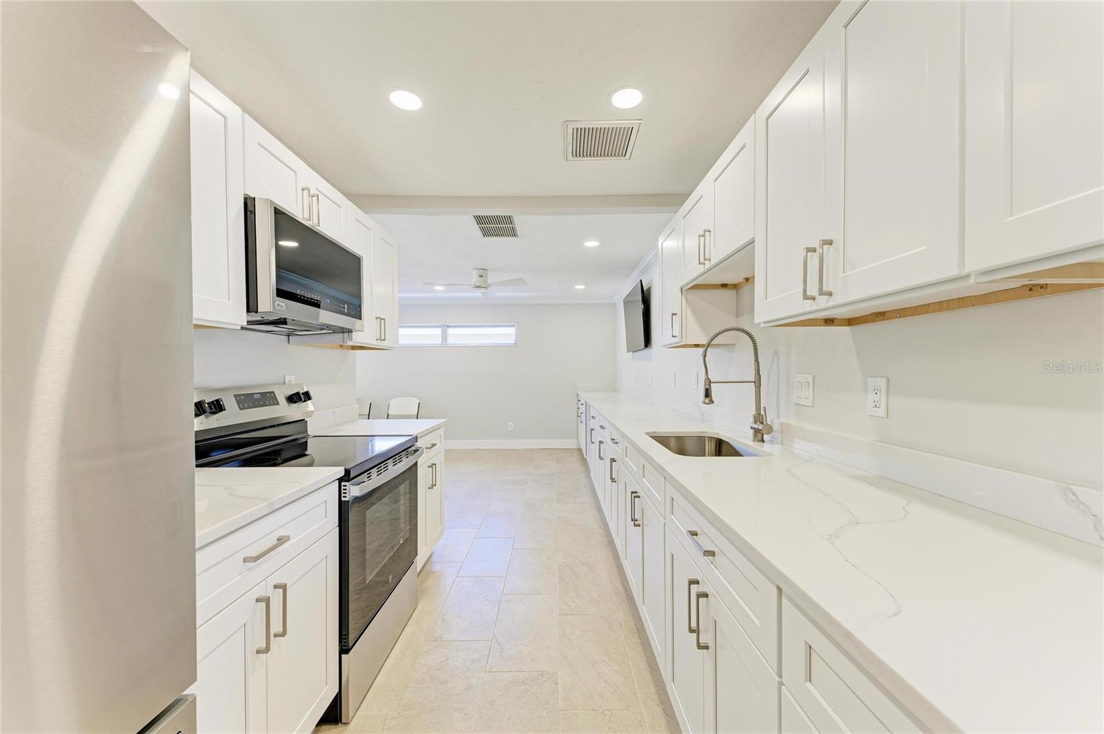 POLYNESIAN GARDENS - Residential