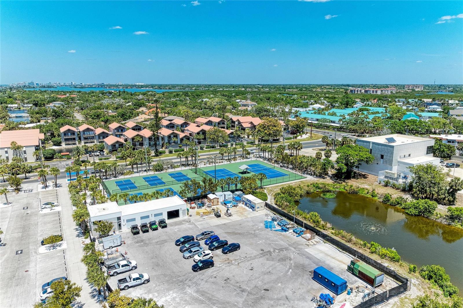 POLYNESIAN GARDENS - Residential