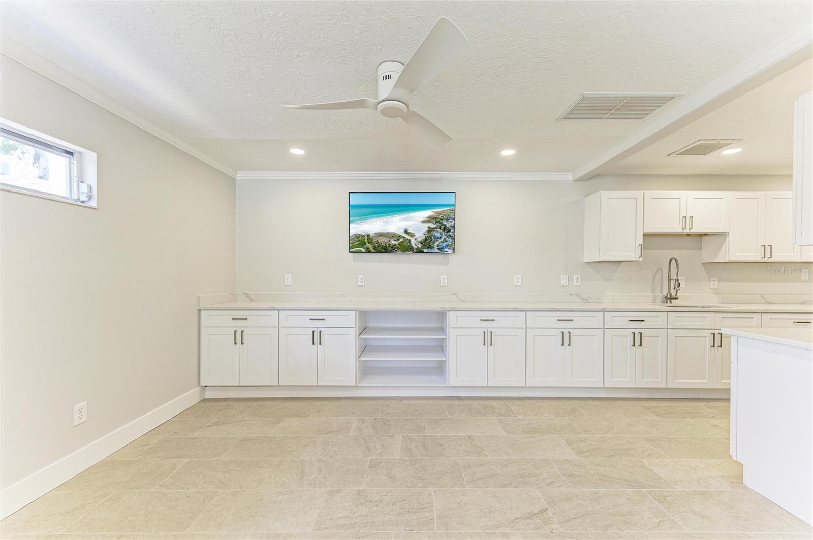 POLYNESIAN GARDENS - Residential