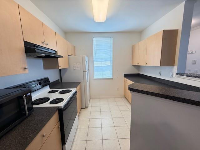 SIENA AT CELEBR CONDO A - Residential Lease