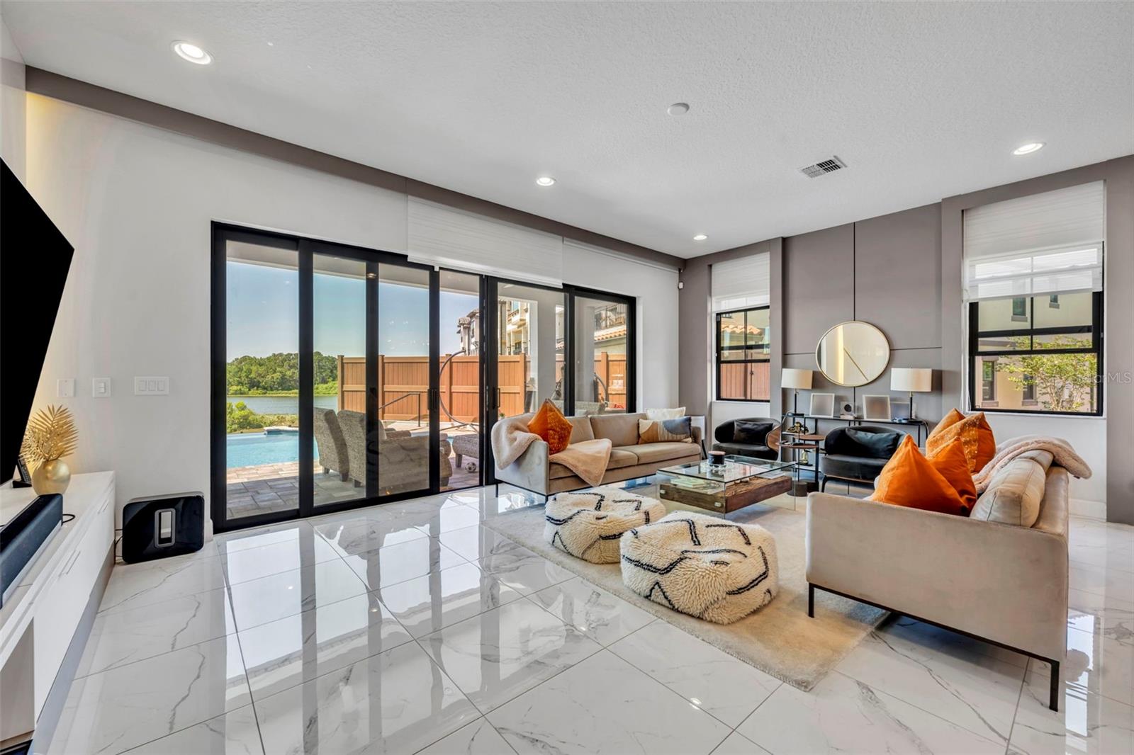 LAKESIDE/TOSCANA - Residential Lease