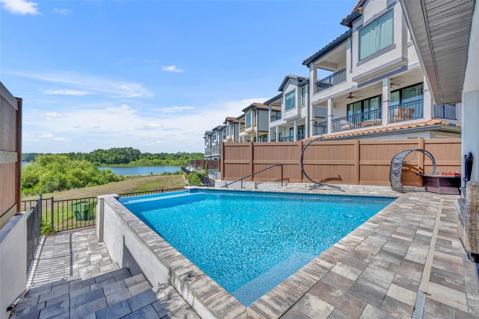 LAKESIDE/TOSCANA - Residential Lease