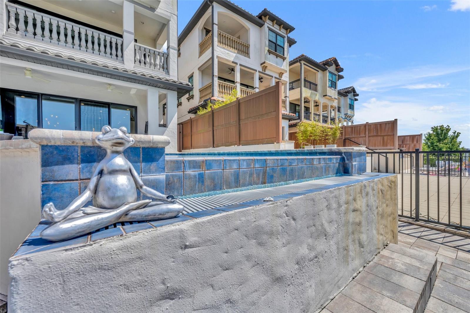 LAKESIDE/TOSCANA - Residential Lease