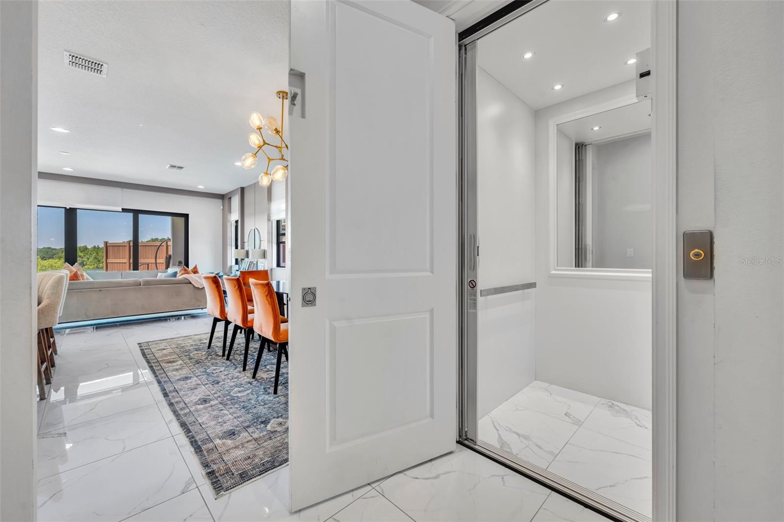 LAKESIDE/TOSCANA - Residential Lease