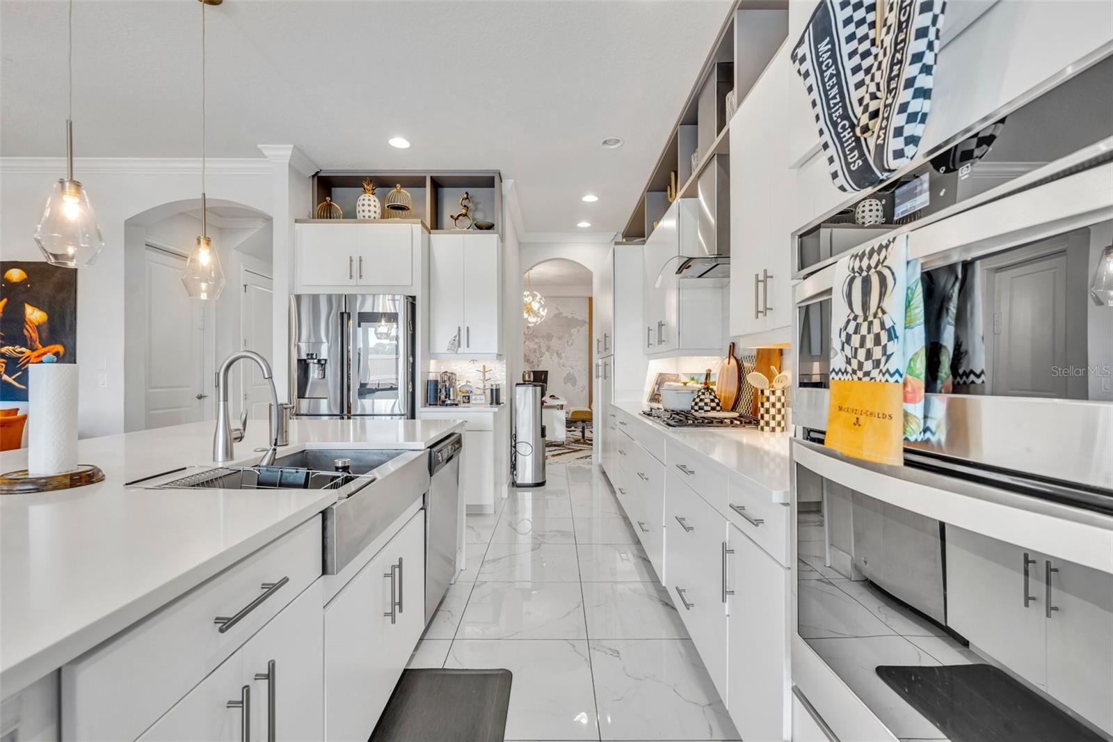 LAKESIDE/TOSCANA - Residential Lease