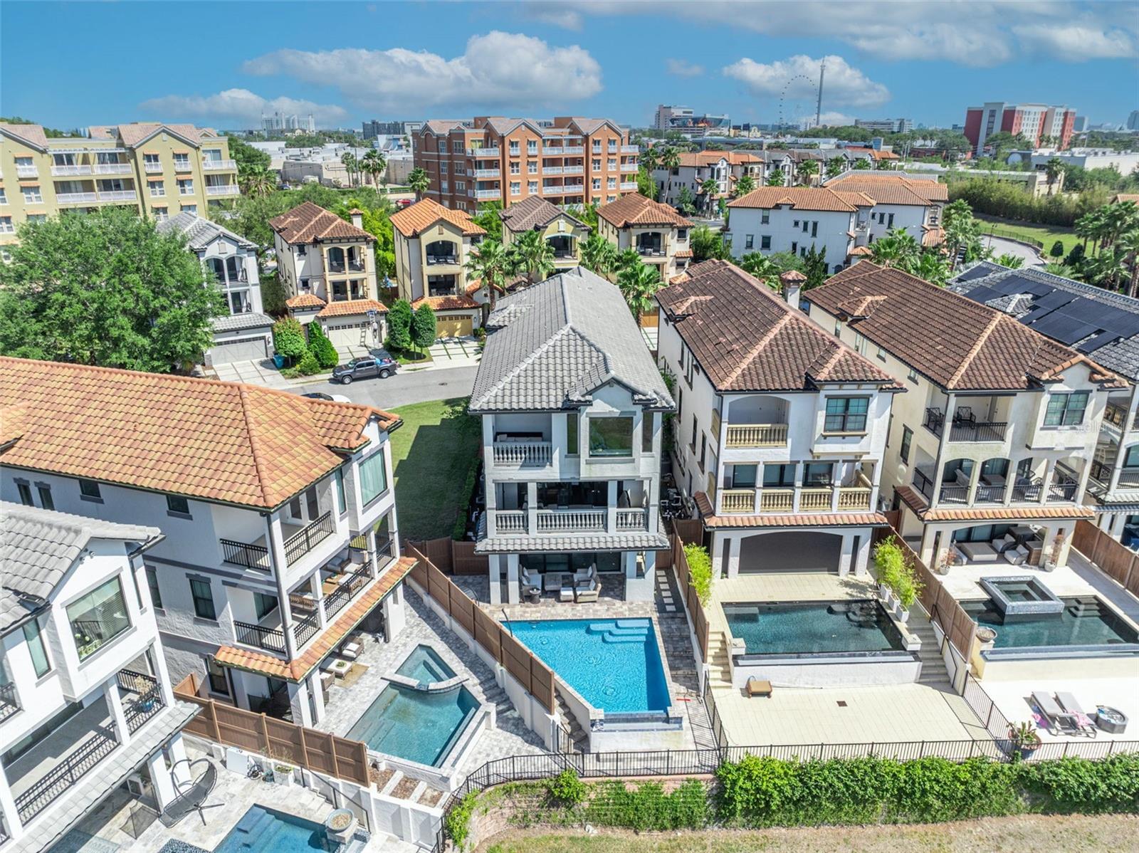 LAKESIDE/TOSCANA - Residential Lease