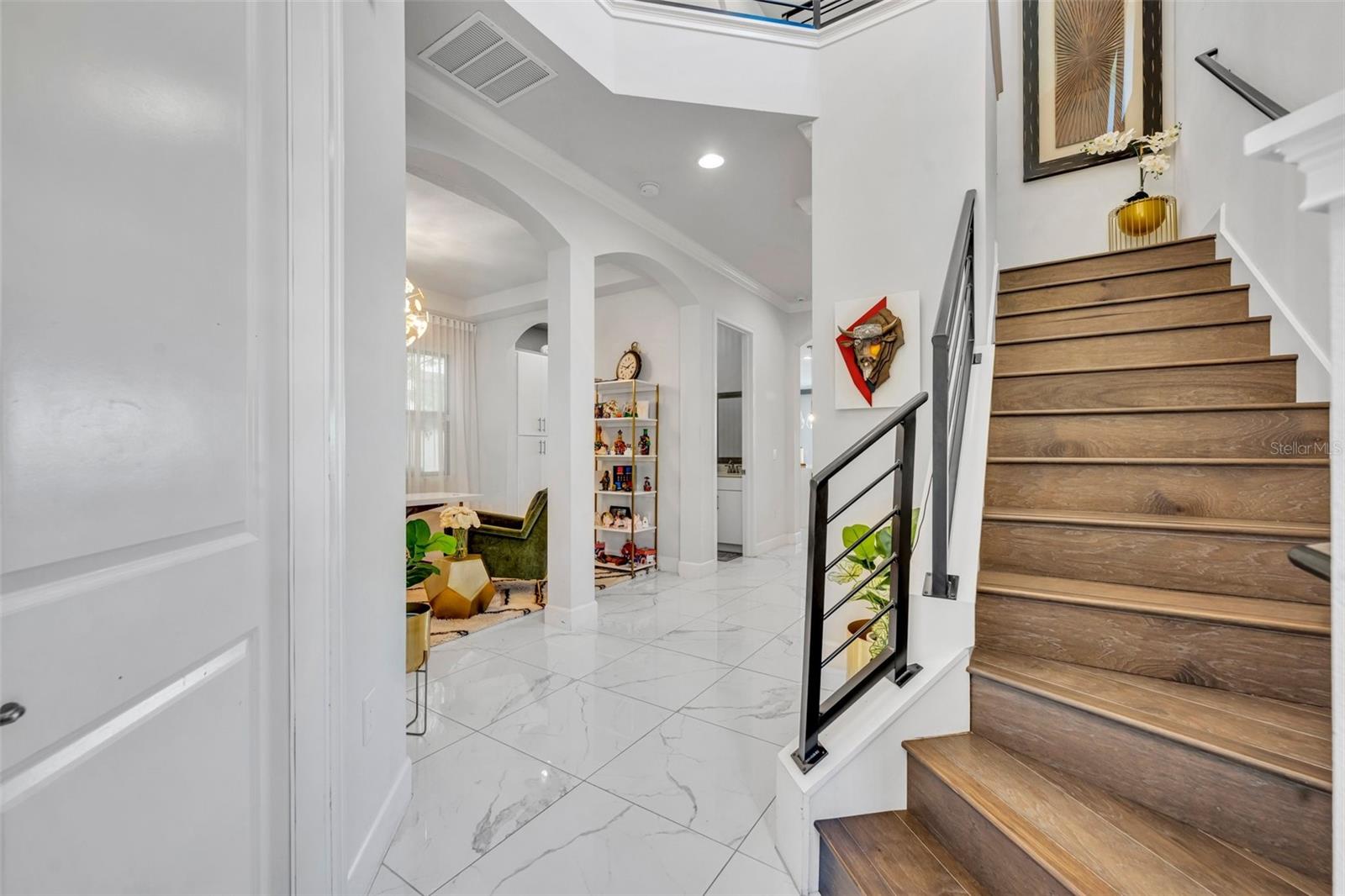 LAKESIDE/TOSCANA - Residential Lease