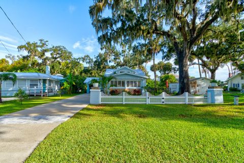 A home in PORT ORANGE