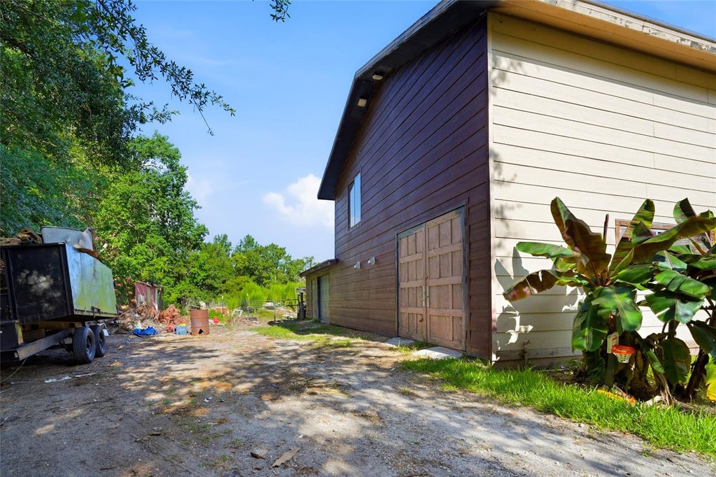 Photo of 2347 Brookside Drive, Lutz, FL 33558 (MLS # TB8521384)