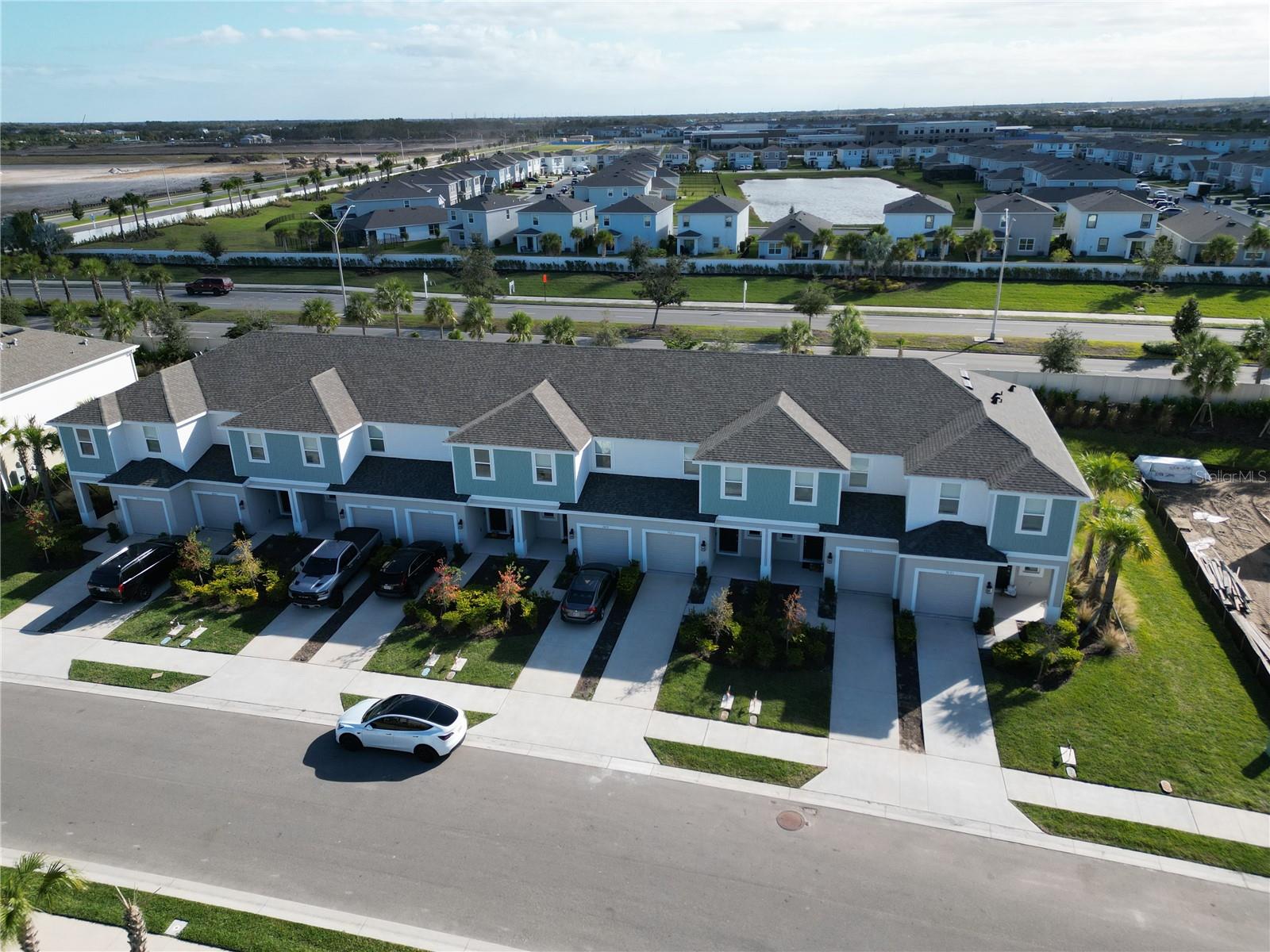 TOWNHOMES AT AZARIO - Residential Lease
