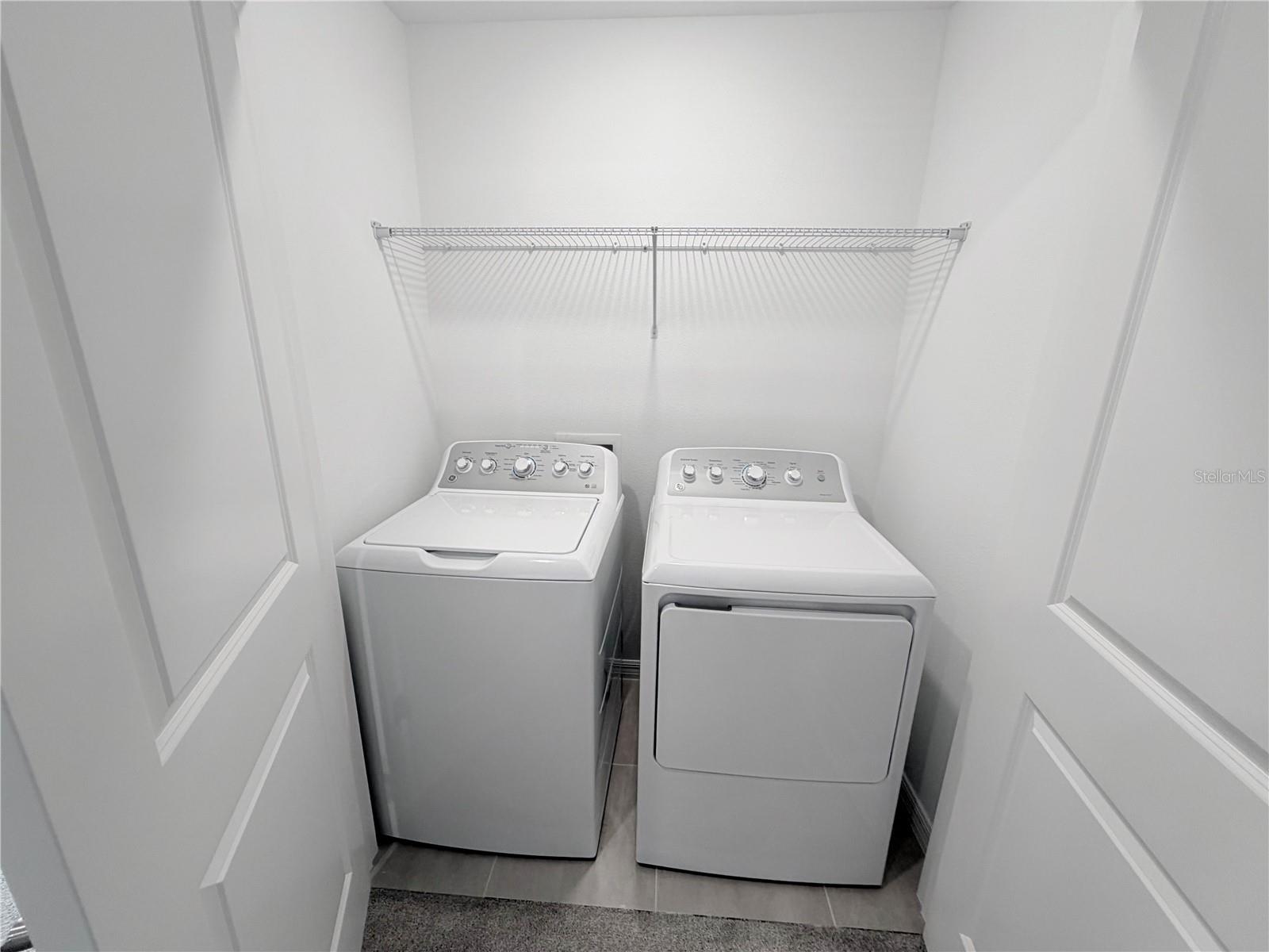 TOWNHOMES AT AZARIO - Residential Lease