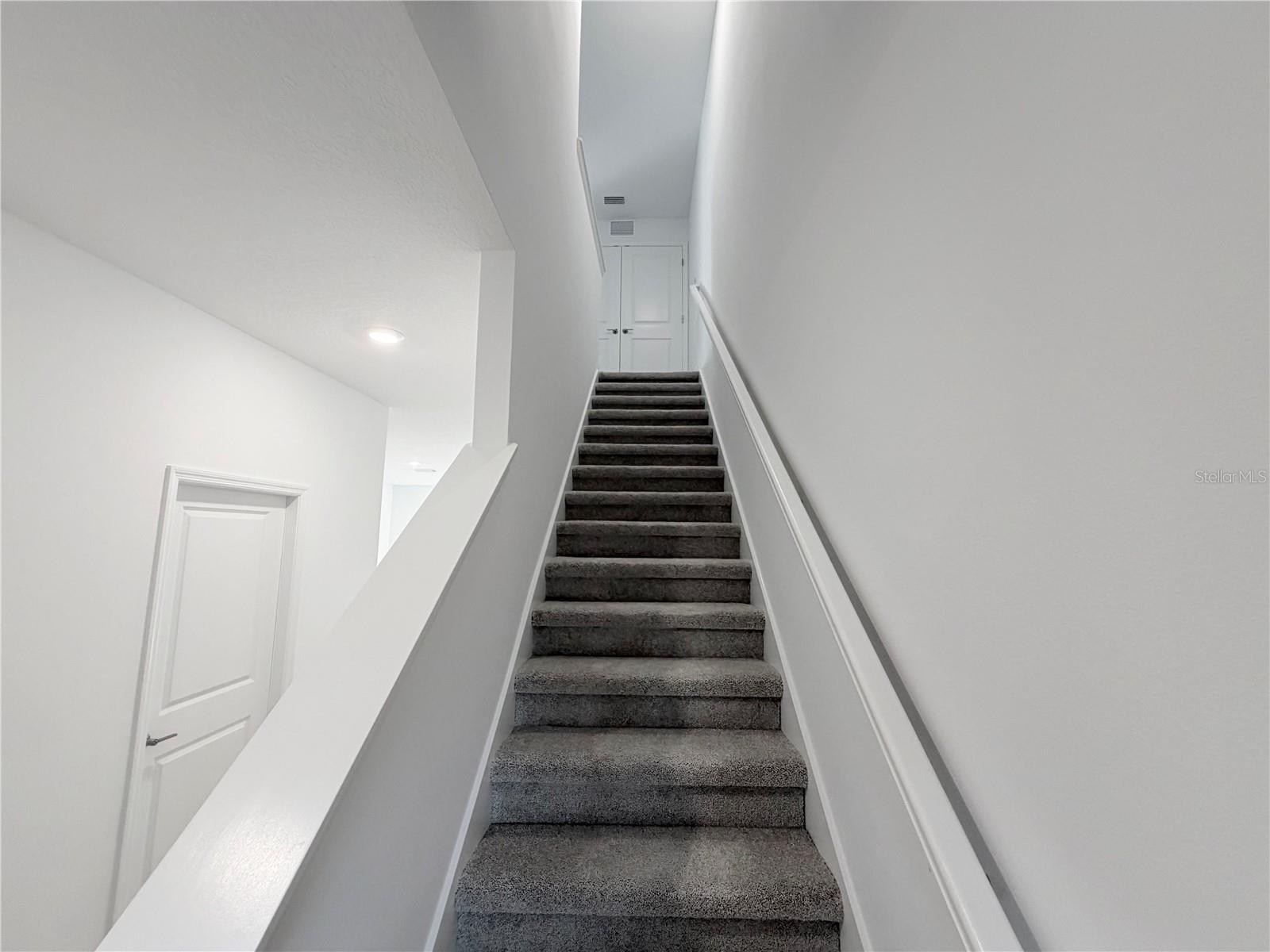 TOWNHOMES AT AZARIO - Residential Lease