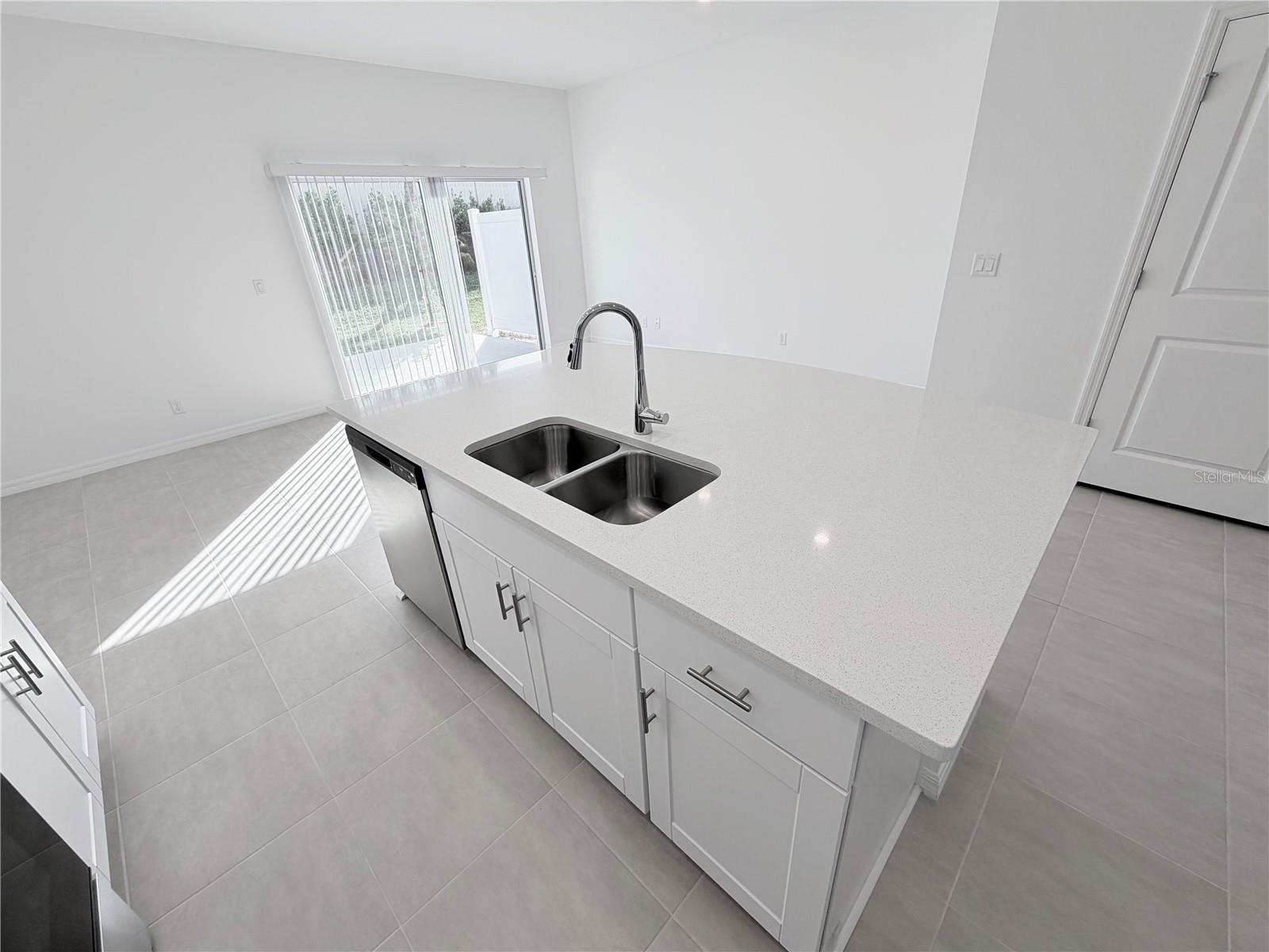 TOWNHOMES AT AZARIO - Residential Lease