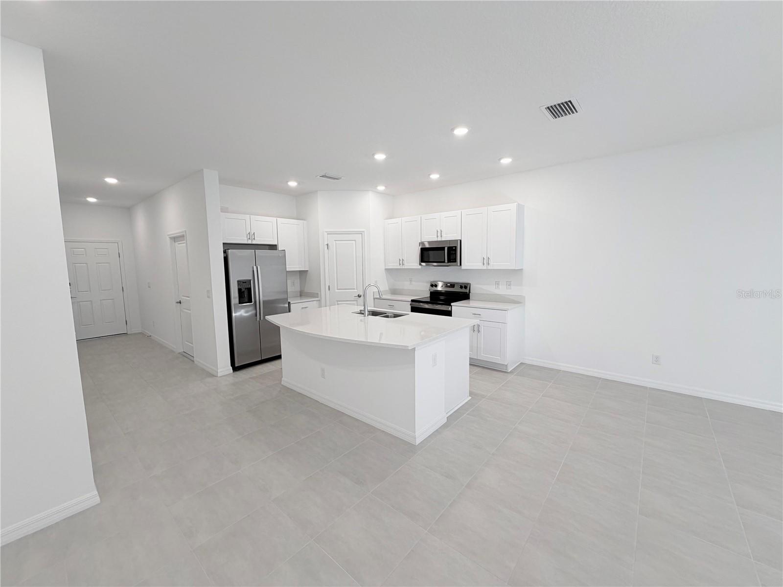 TOWNHOMES AT AZARIO - Residential Lease