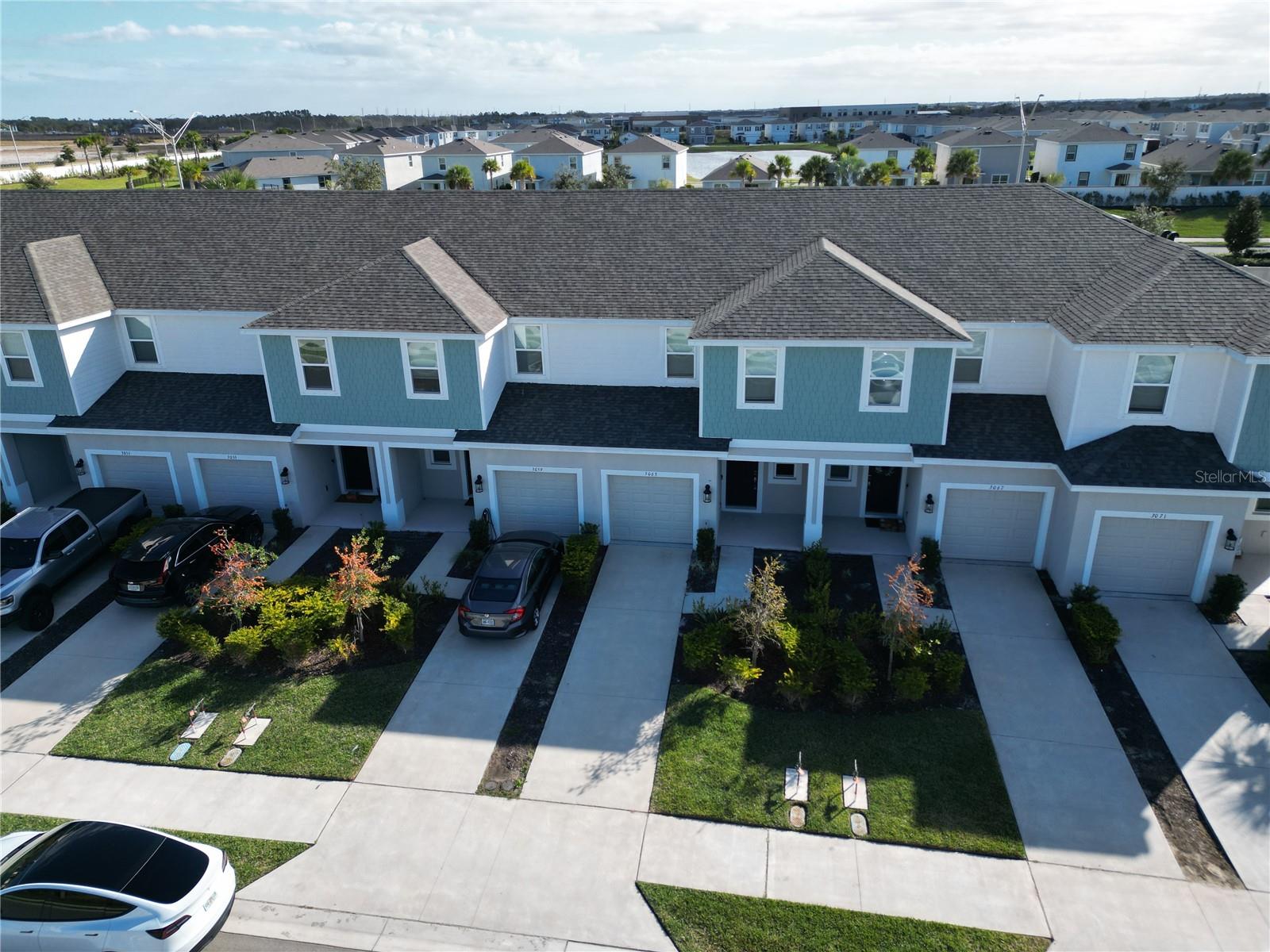 TOWNHOMES AT AZARIO - Residential Lease