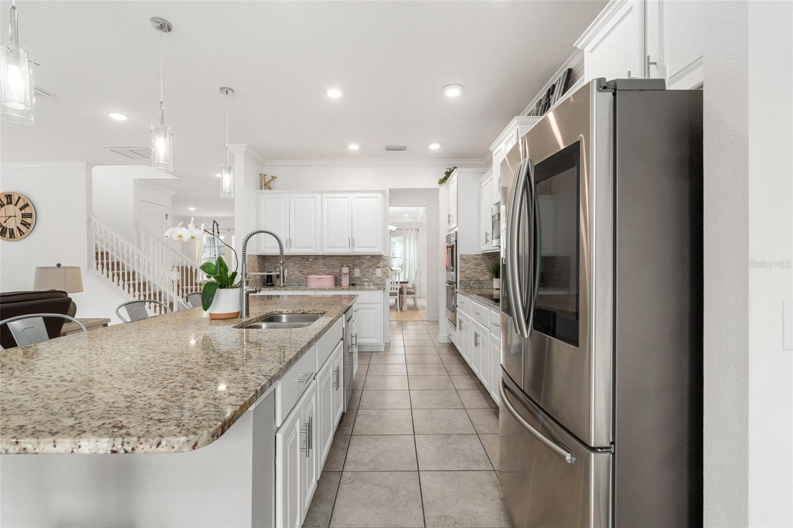 HALF MOON STATION - Residential