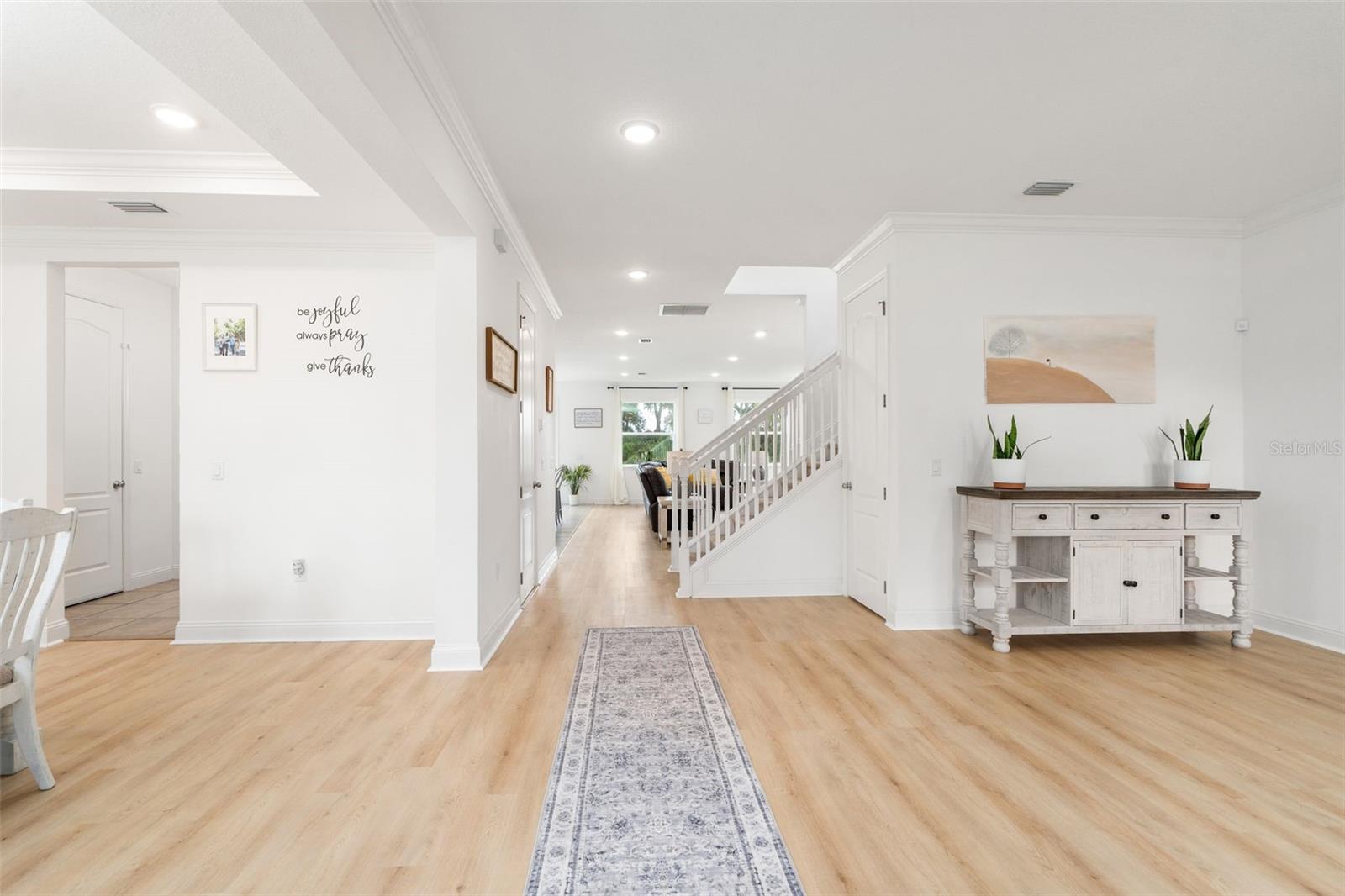 HALF MOON STATION - Residential