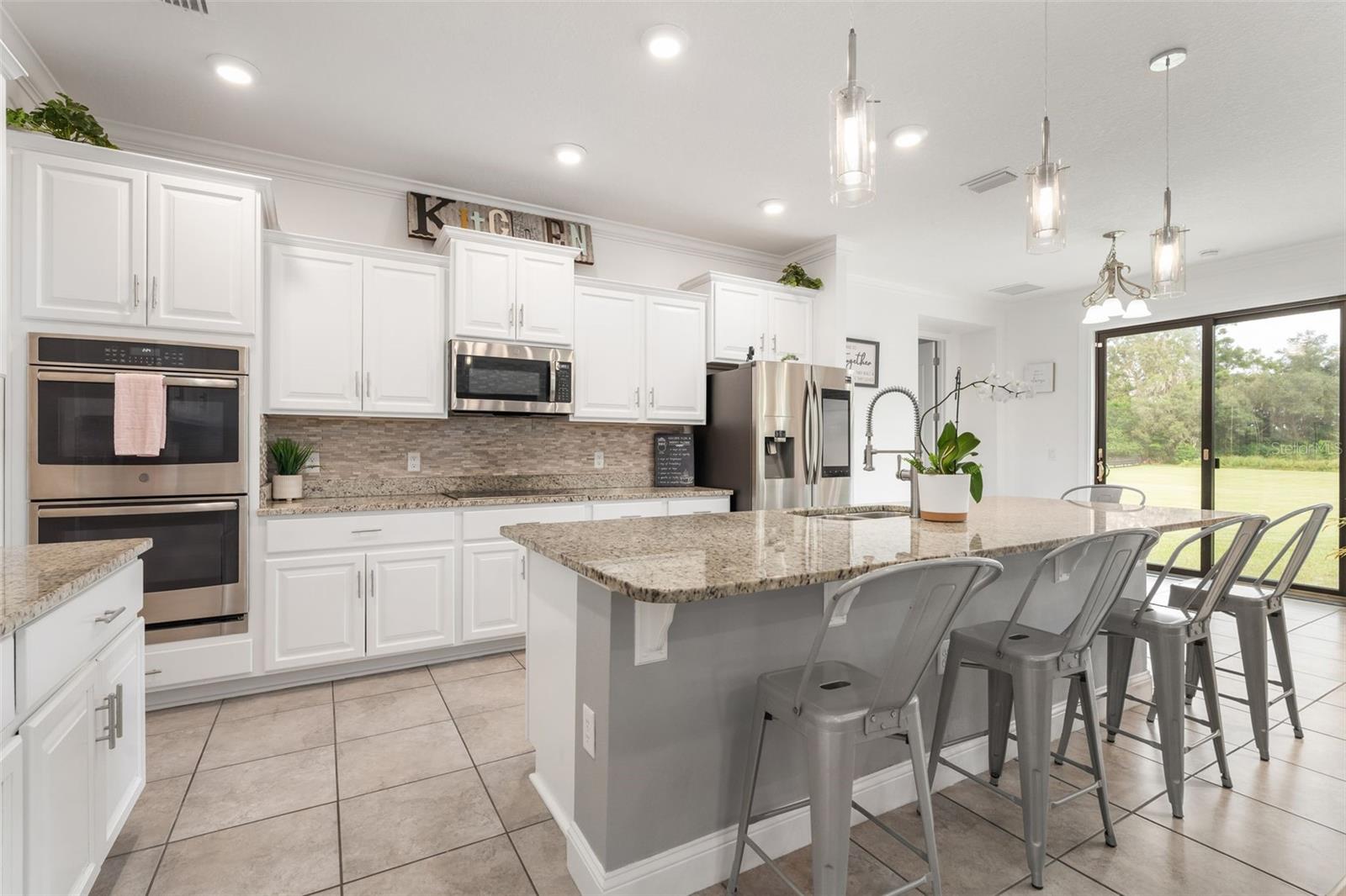 HALF MOON STATION - Residential