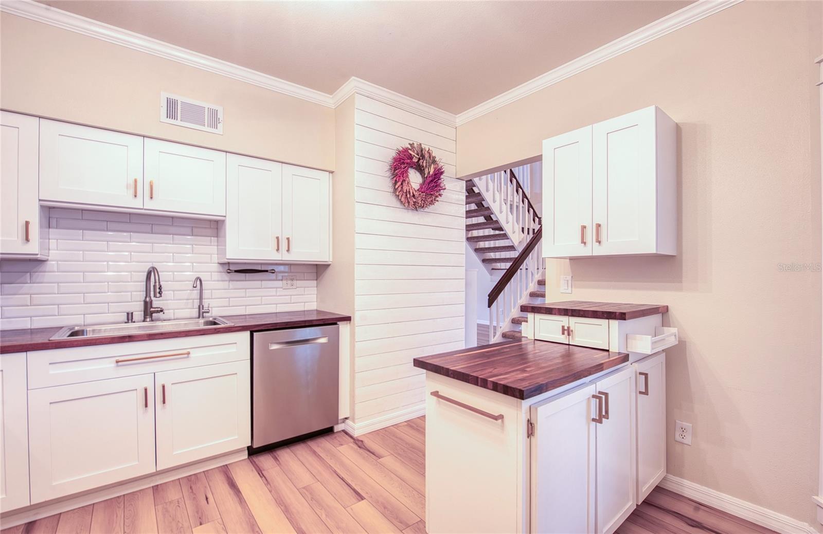 STEEPLECHASE PH - Residential