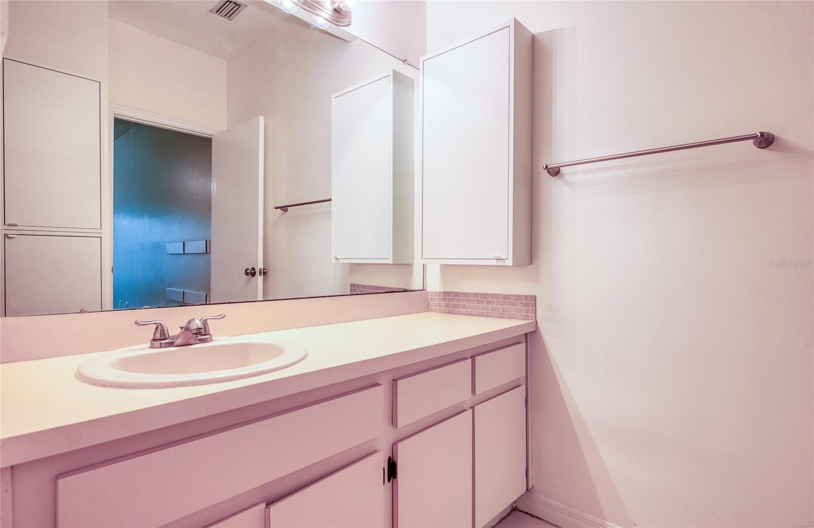 STEEPLECHASE PH - Residential