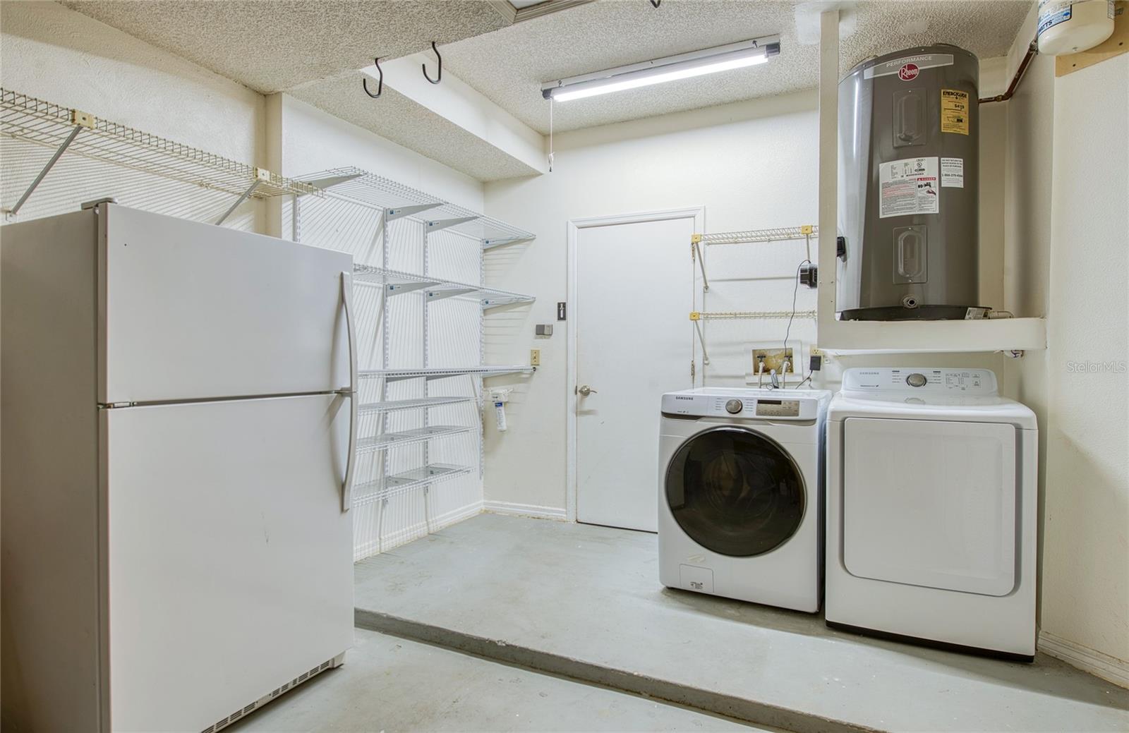 STEEPLECHASE PH - Residential