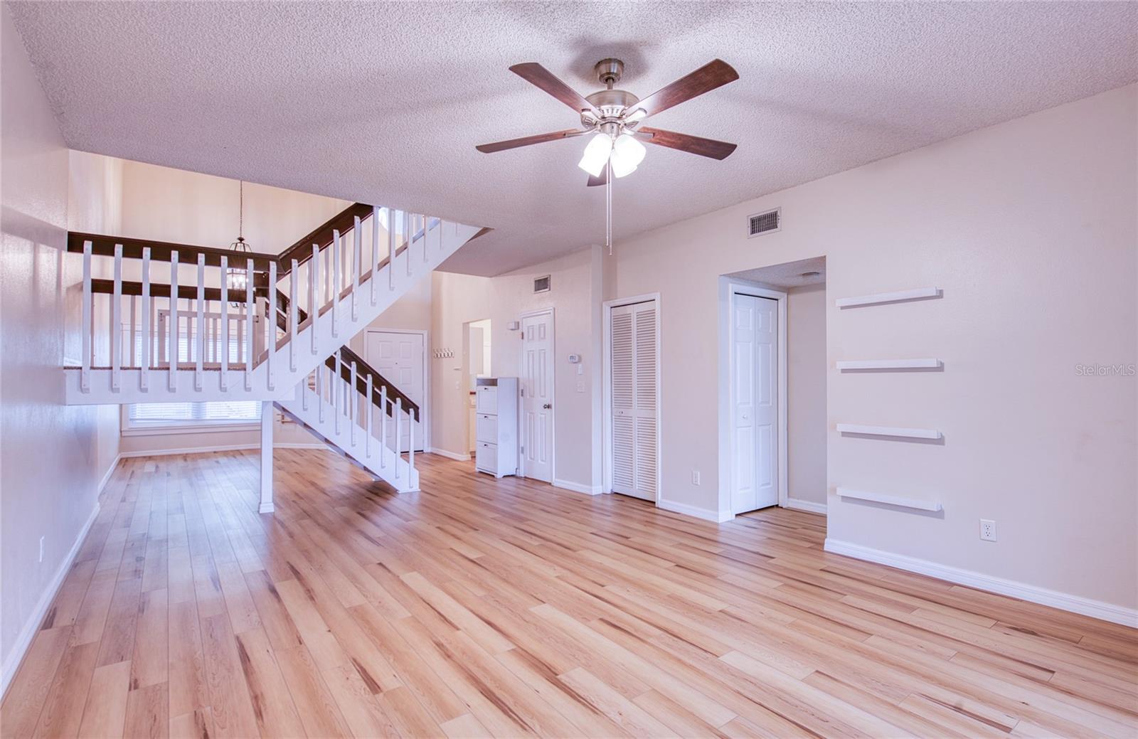 STEEPLECHASE PH - Residential