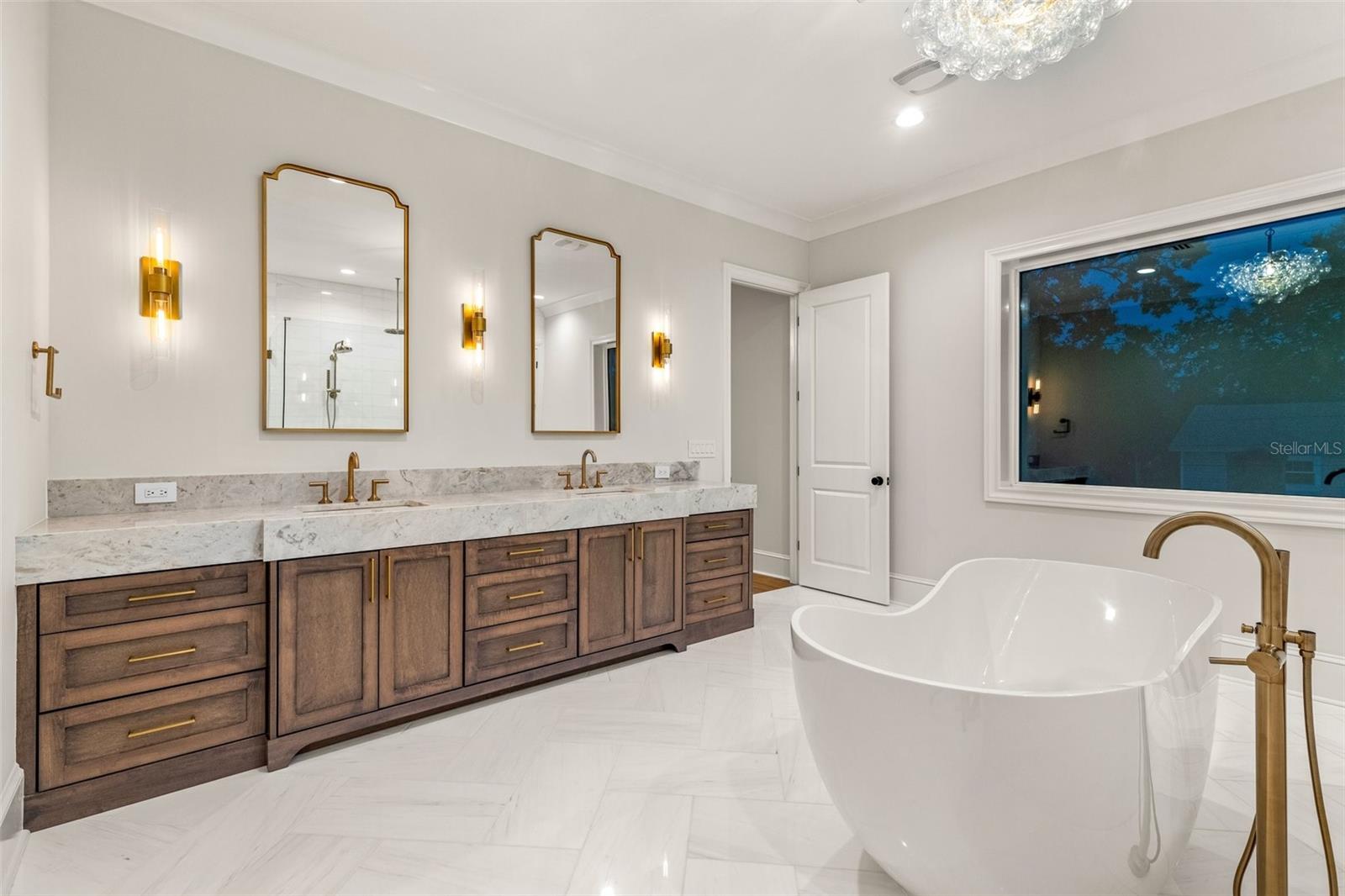 BEACH PARK - Residential